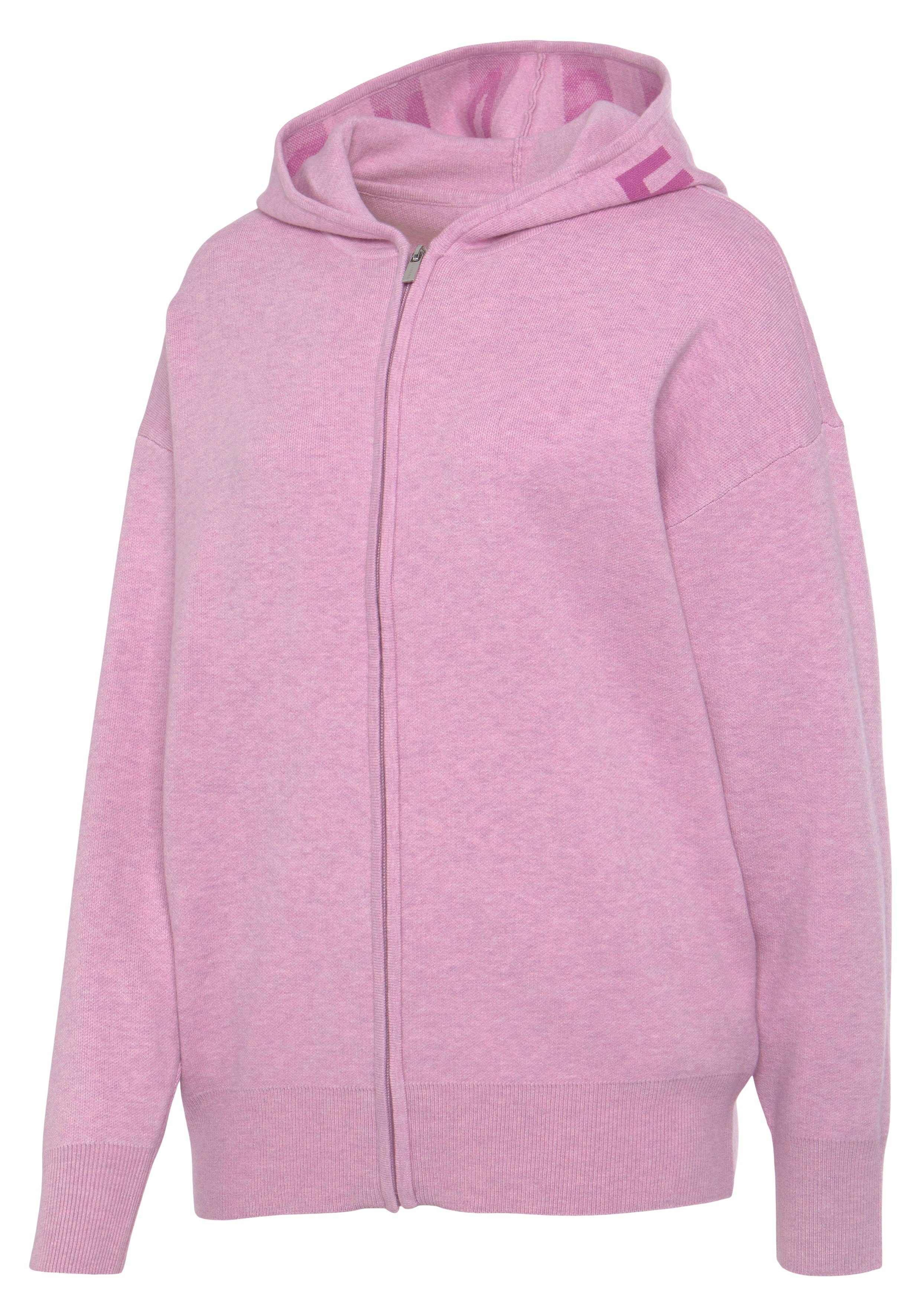 Elbsand Vest -lounge jas van hoogwaardige brei en geborduurd logo, loungewear