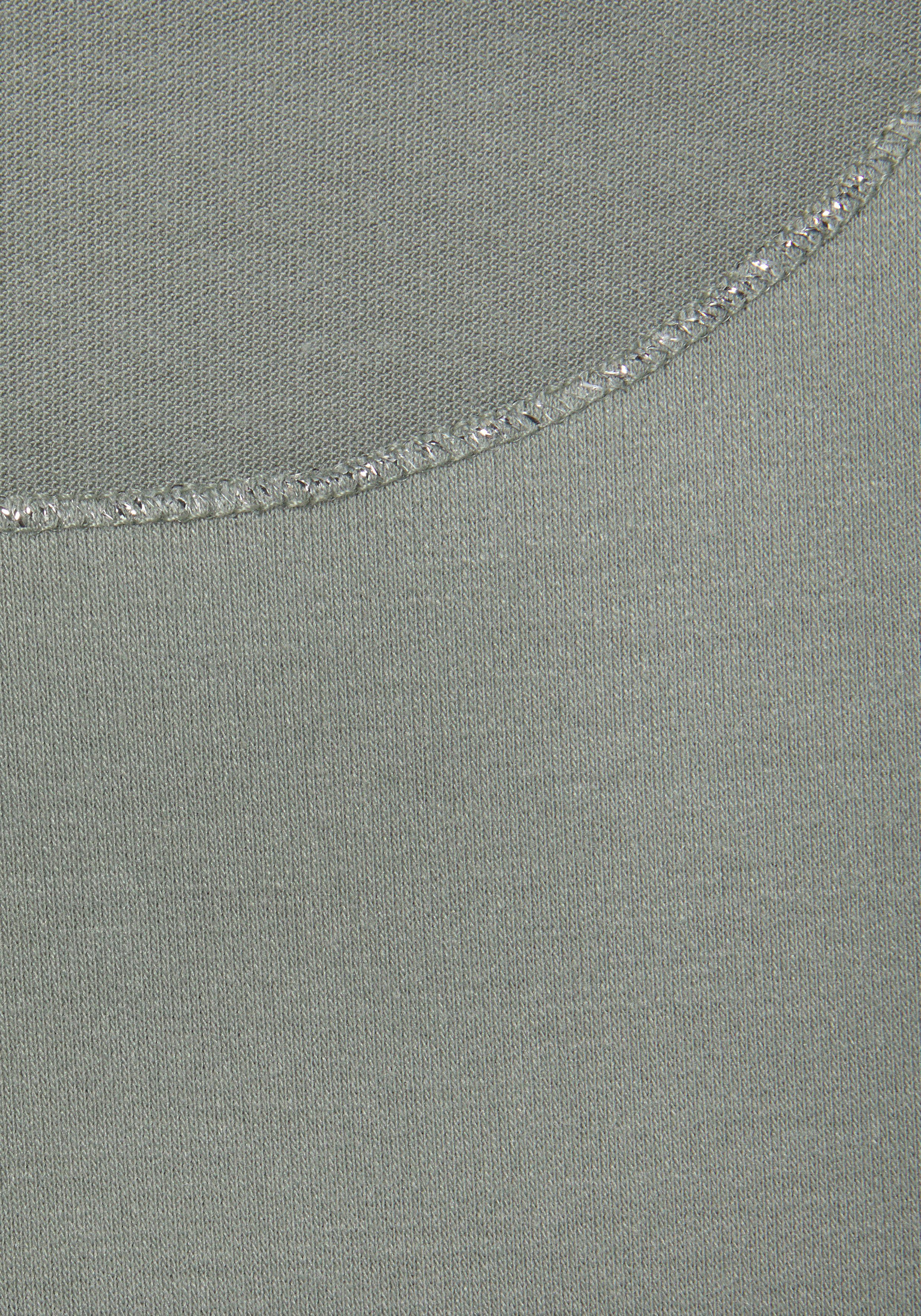 Lascana Shirt met ronde hals Met elegante glinsterafwerkingen in een gemakkelijk te onderhouden kwaliteit (1-delig)