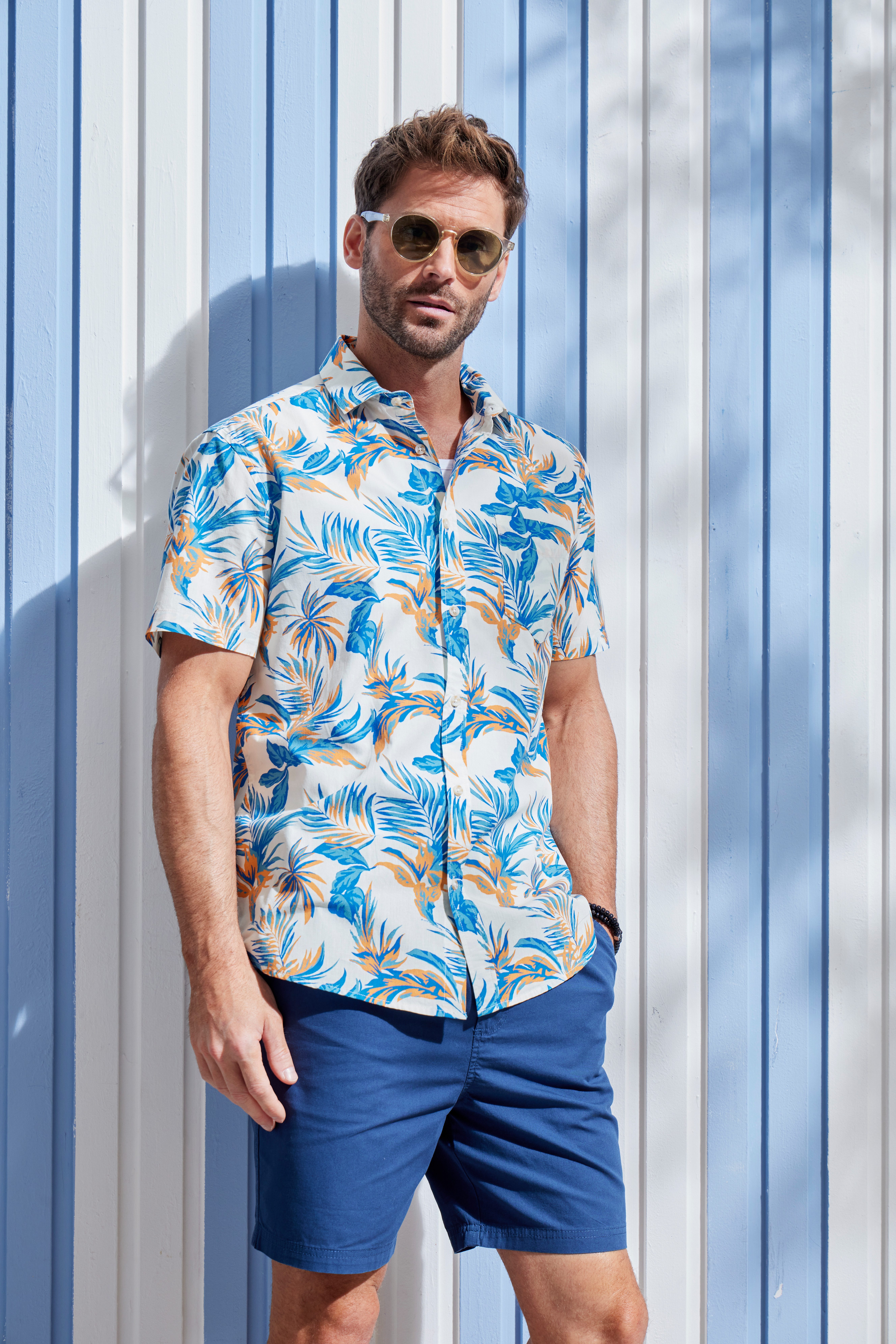 John Devin Hawaï-overhemd Regular fit Korte mouwen, vrijetijdsshirt met palmprint van 100% katoen