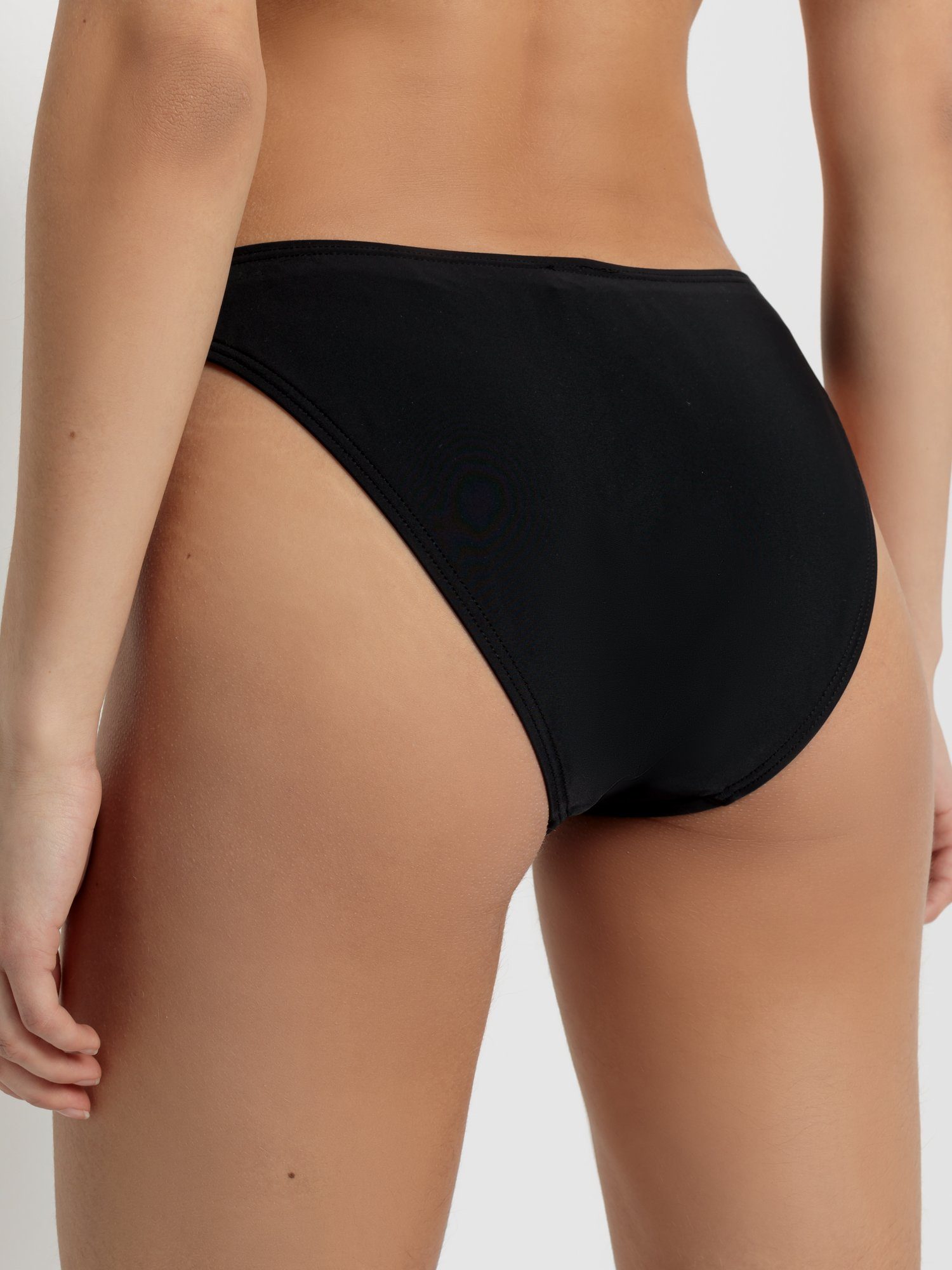 LSCN by LASCANA Bikinibroekje GINA met v-band