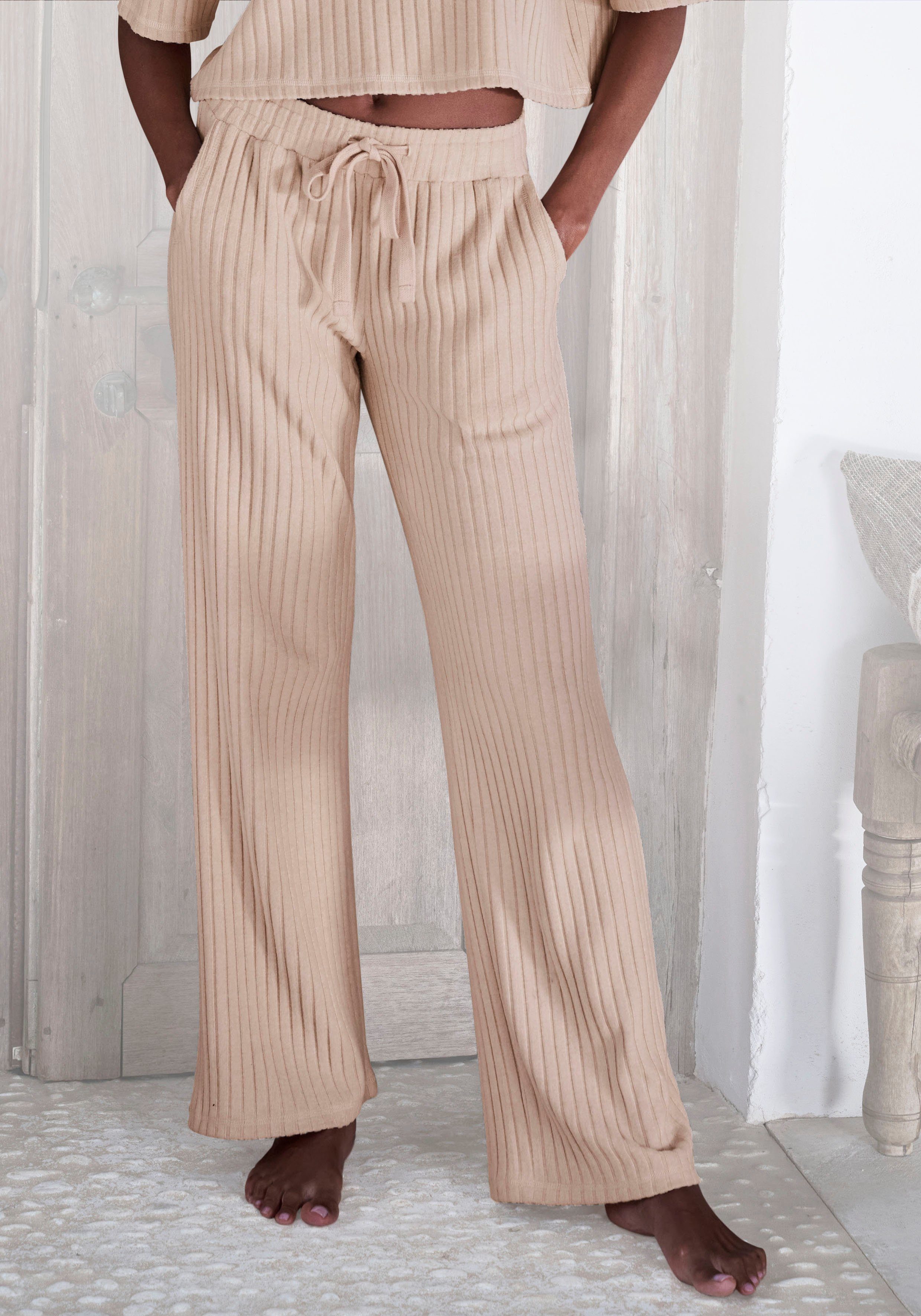 Lascana Homewearbroek -Loungebroek -lounge-/brei broek met wijde pijpen en zijzakken, loungewear (1-delig)