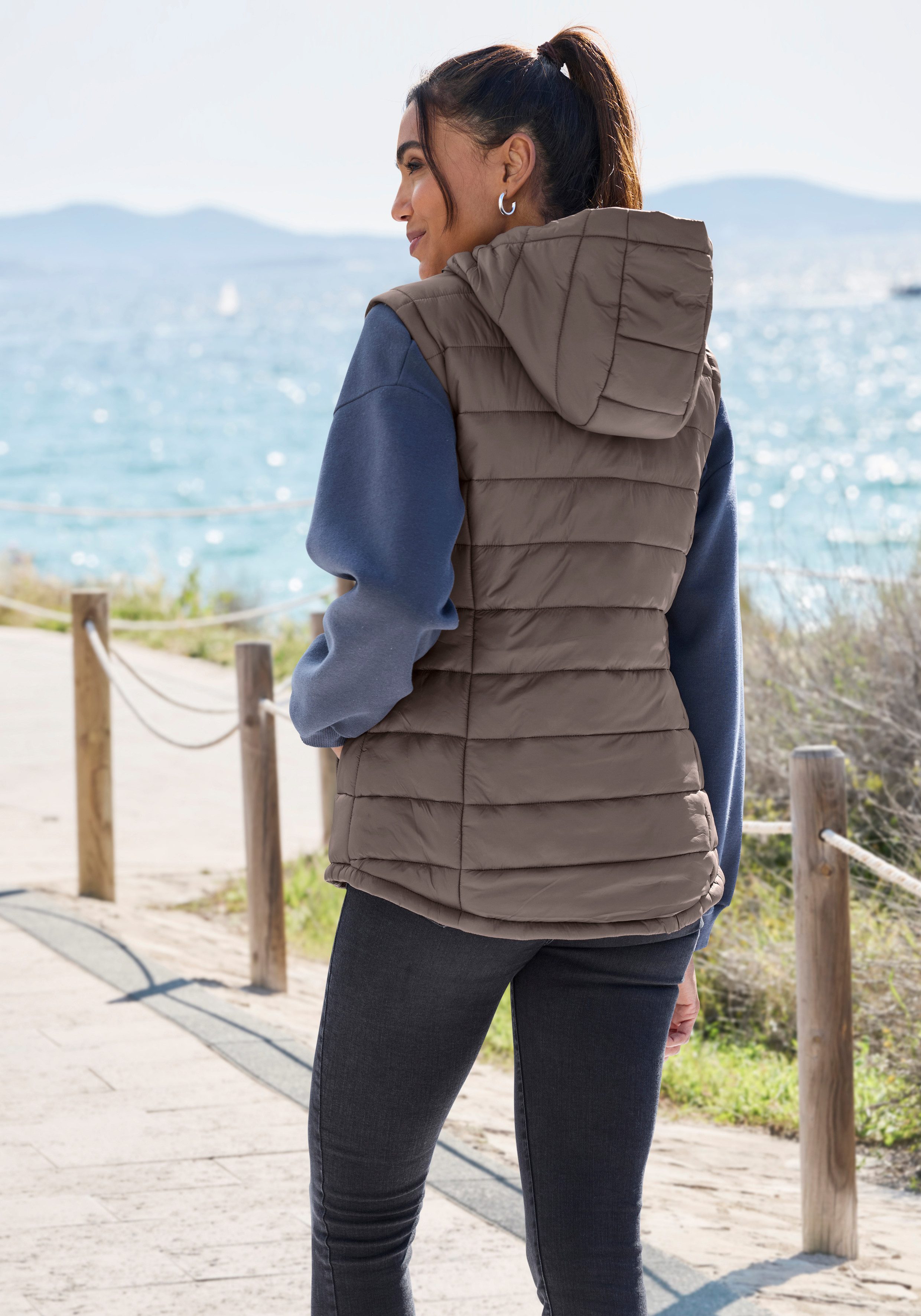 active by Lascana Bodywarmer met ritszakken