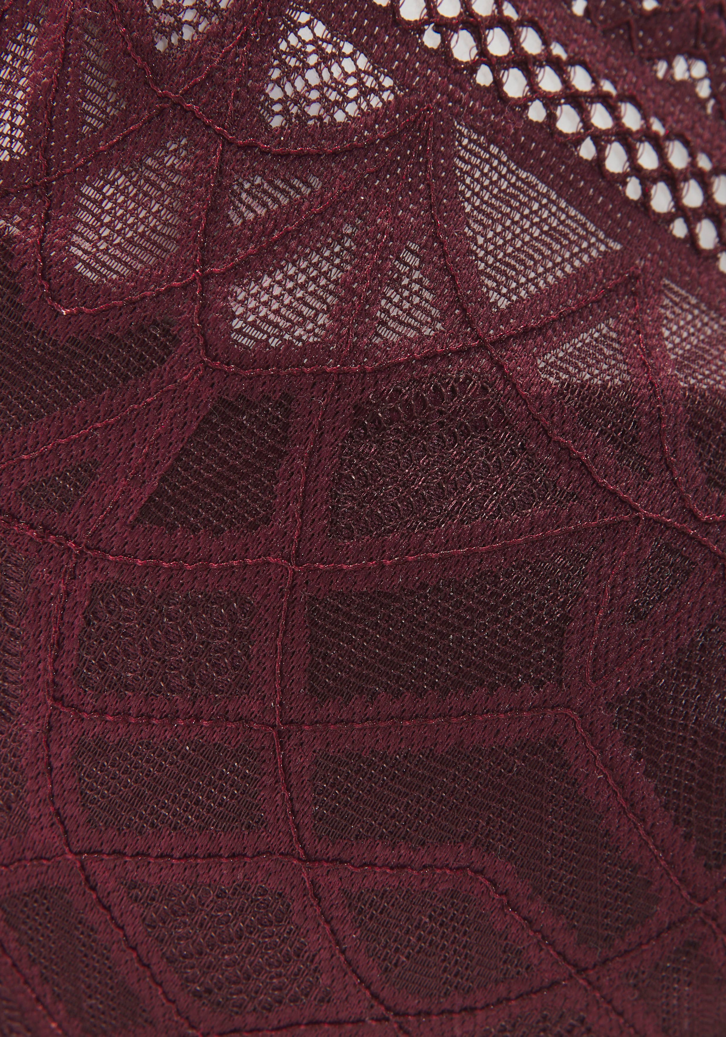 s.Oliver RED LABEL Beachwear Push-up-bh Milene in de elegante high-apex look met grafische jacquardkant, sexy lingerie