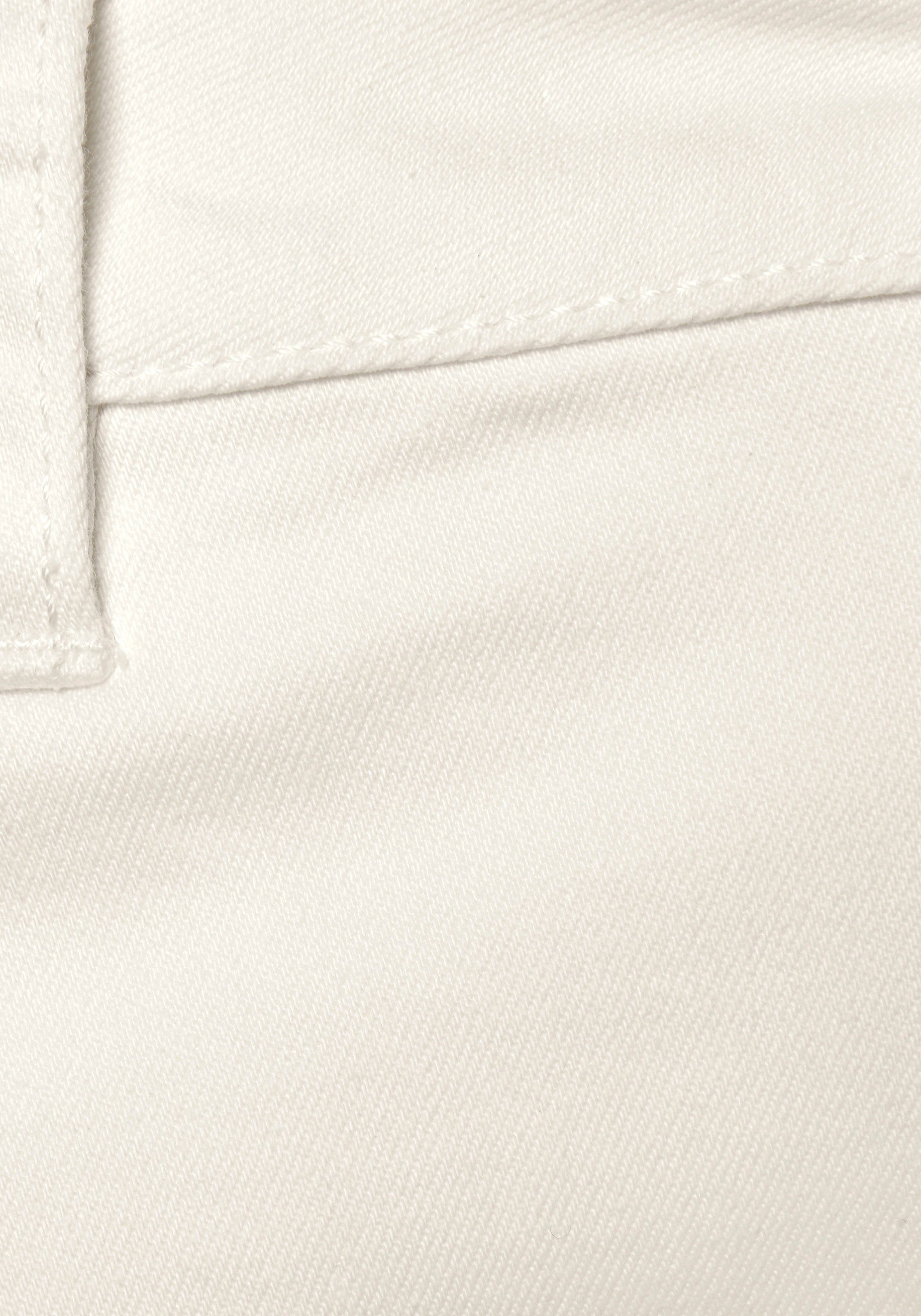Buffalo Wijde jeans met licht uitgerafelde broekzoom, culotte jeans in 7/8-lengte