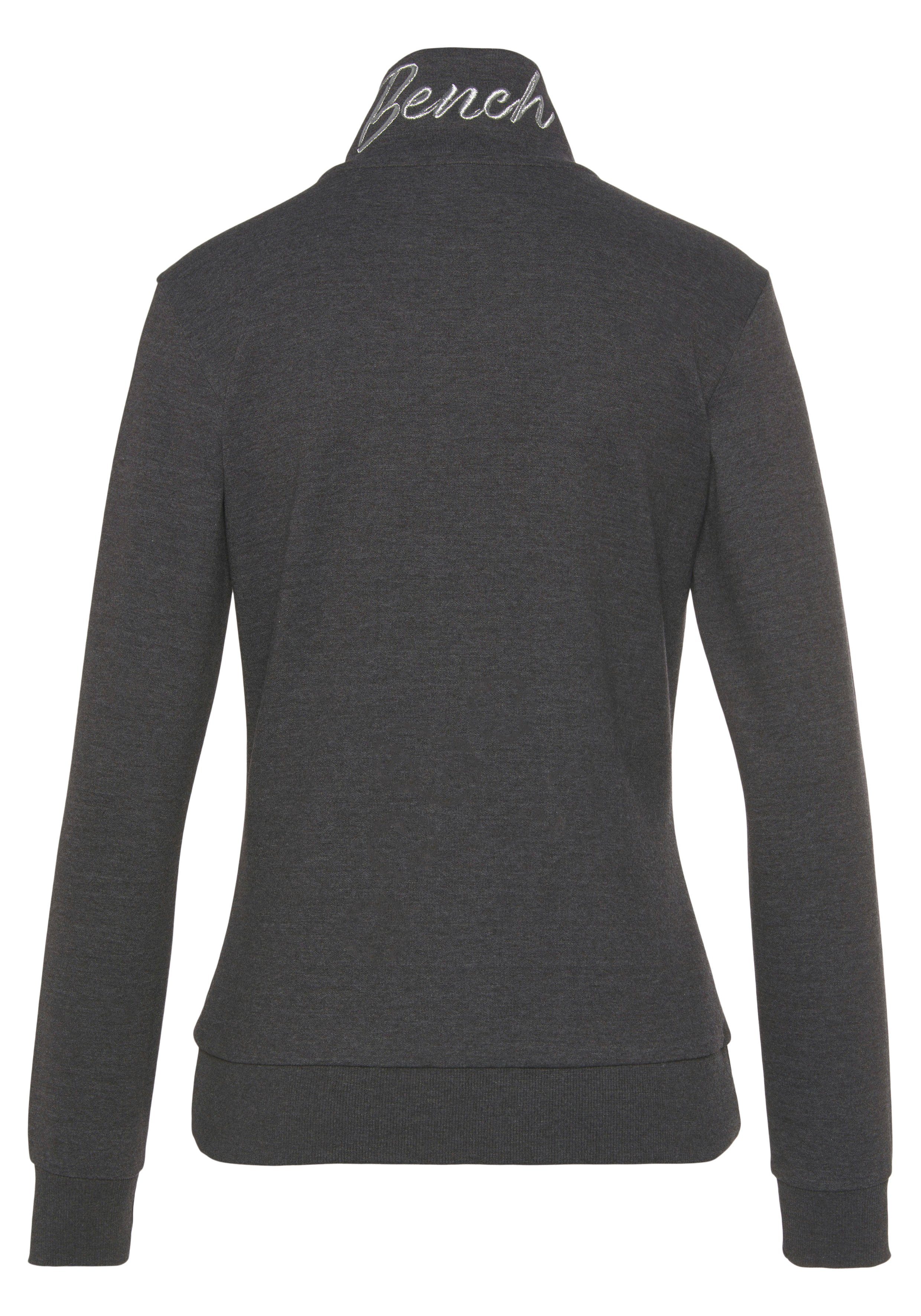 Bench. Loungewear Sweatvest - lounge jas met glanzende logostiksel op de staande kraag, loungewear