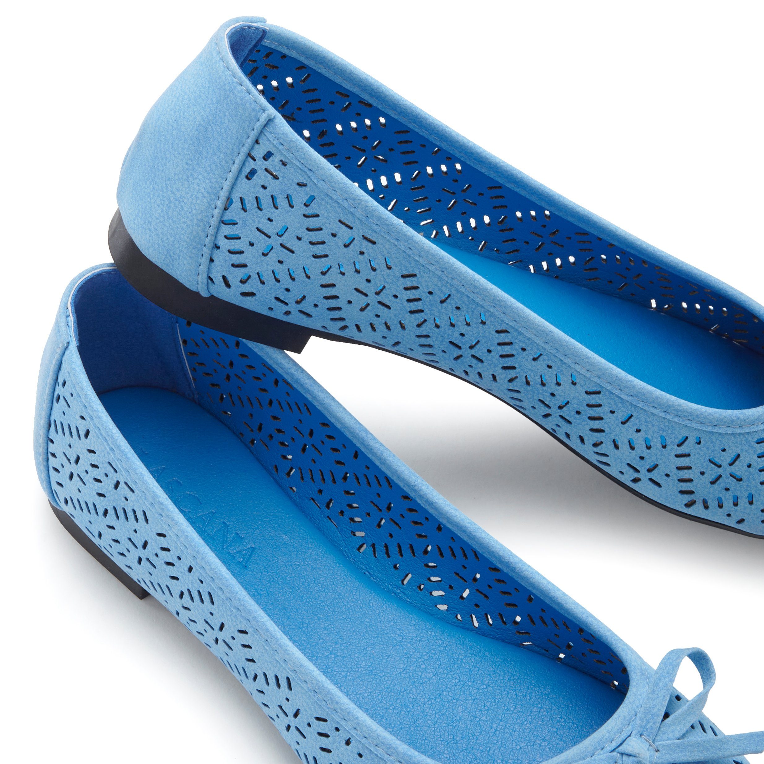 Lascana Ballerina's Vrijetijdsschoen, slipper, lage schoen met kleine cut-outs VEGAN