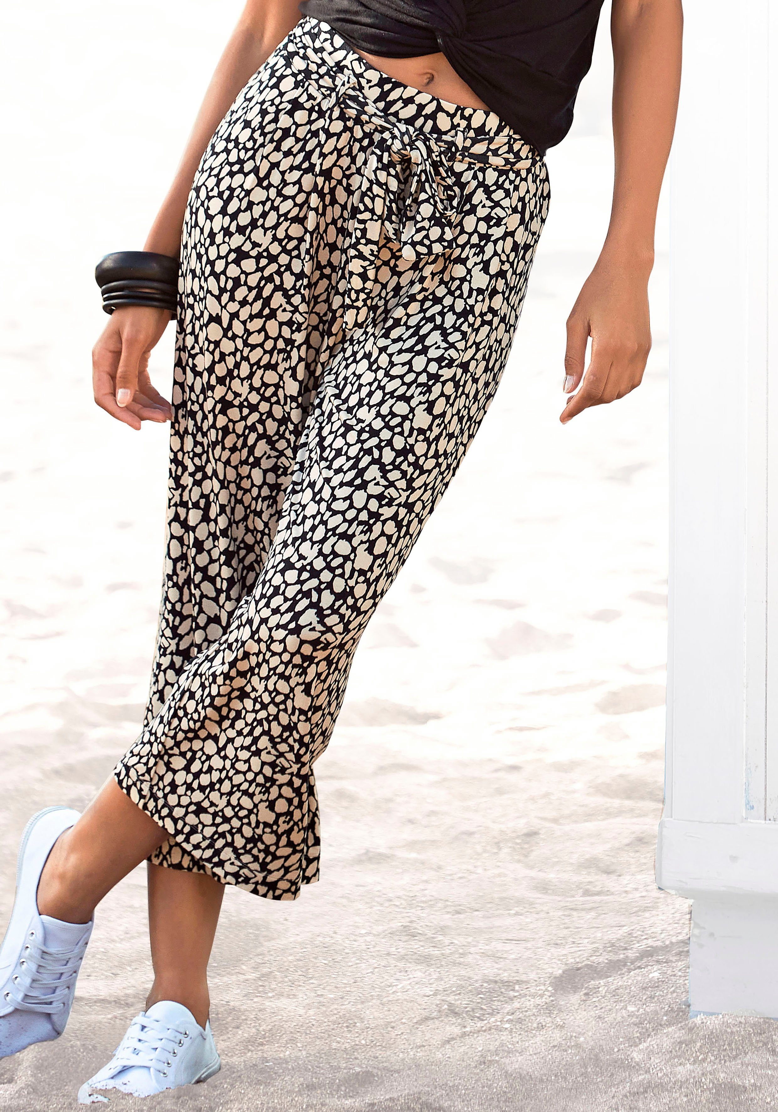 Lascana Culotte en all-over print, 7/8 lengte, elastische tailleband, zomerbroek (Met een bindceintuur)