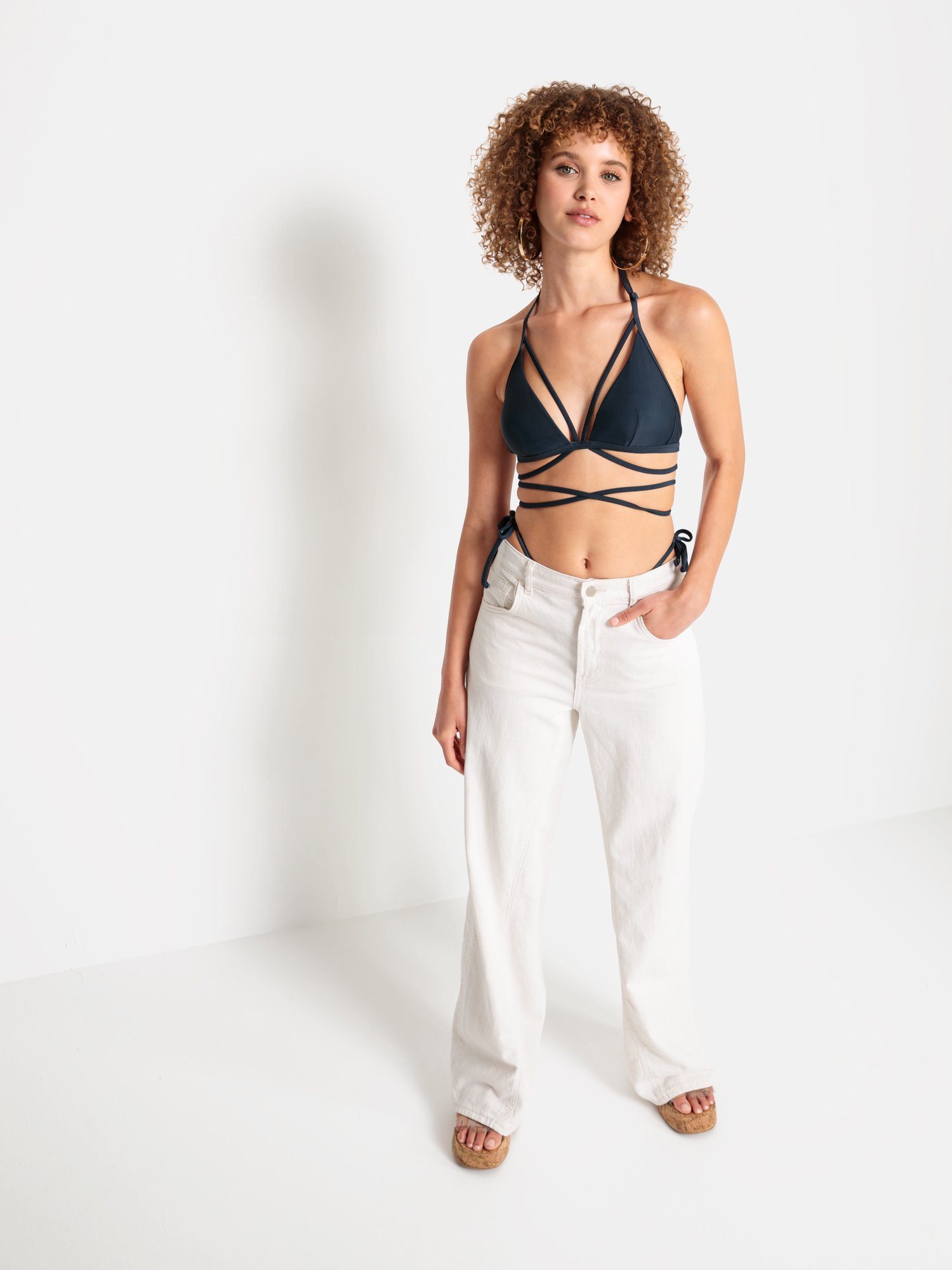 LSCN by LASCANA Triangel-bikinitop GINA met lange bindband