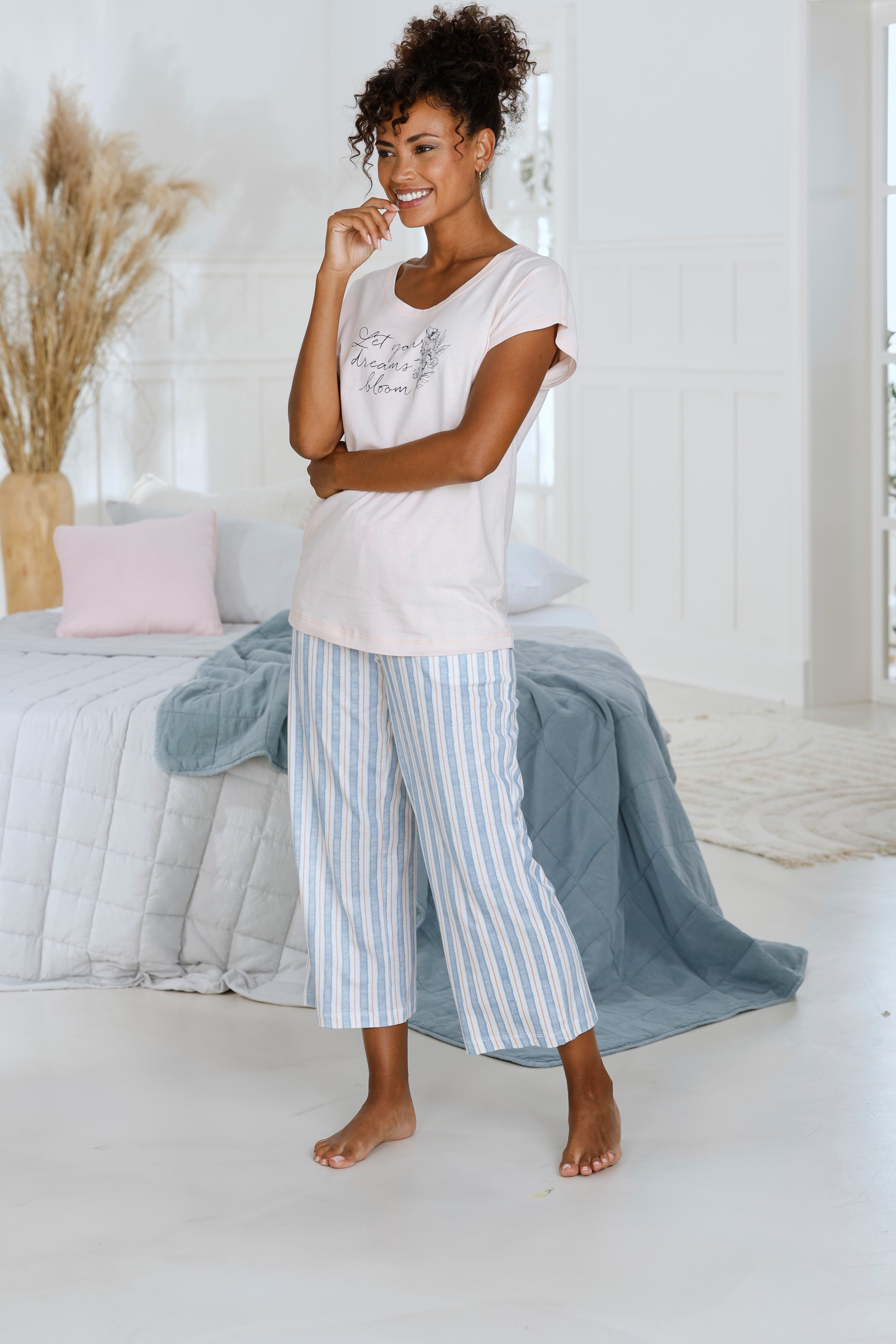 Vivance Dreams Pyjamabroek met mooie all-over print
