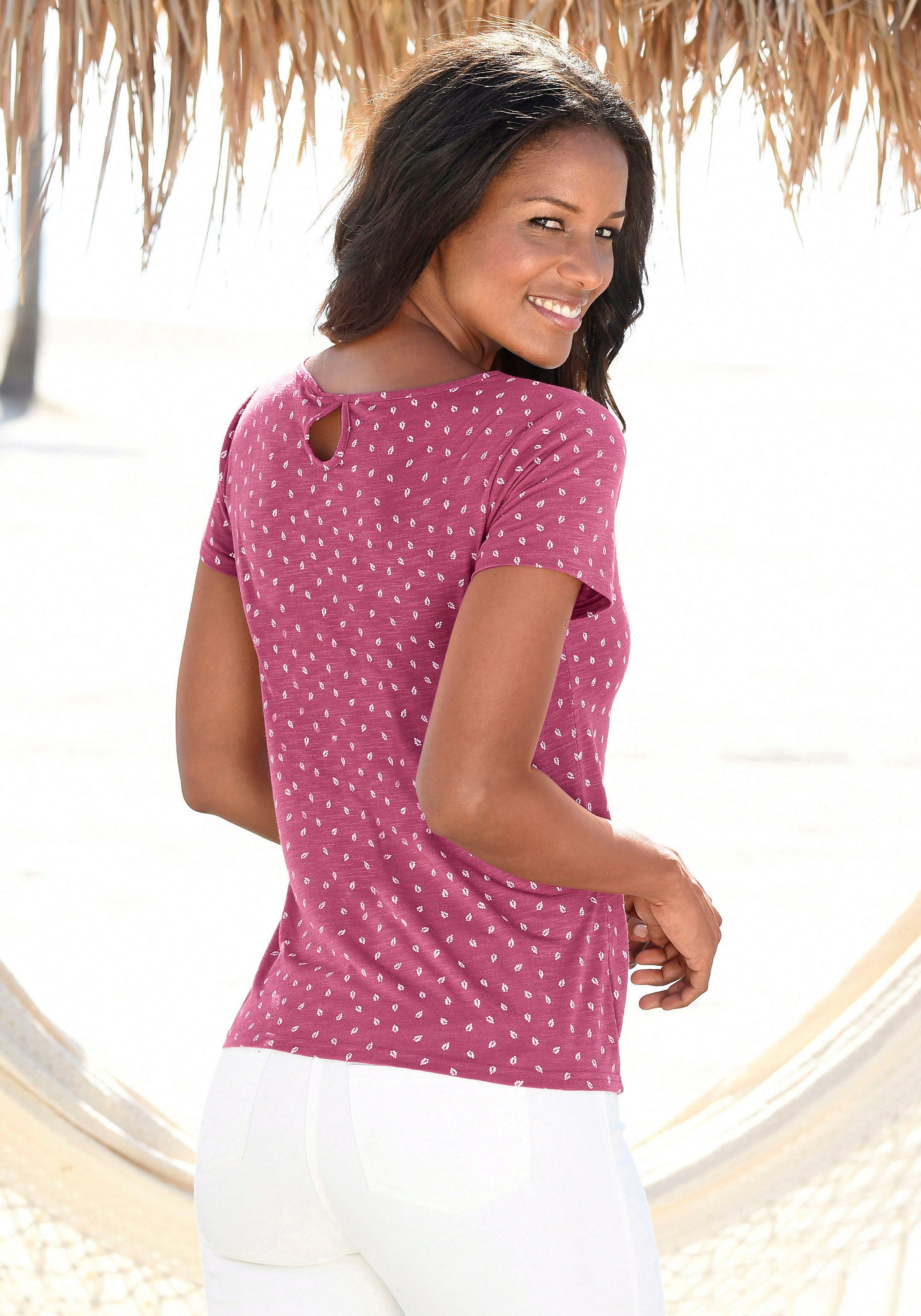 Lascana T-shirt met leuke bladprint en cut-out in de nek (Set van 2)