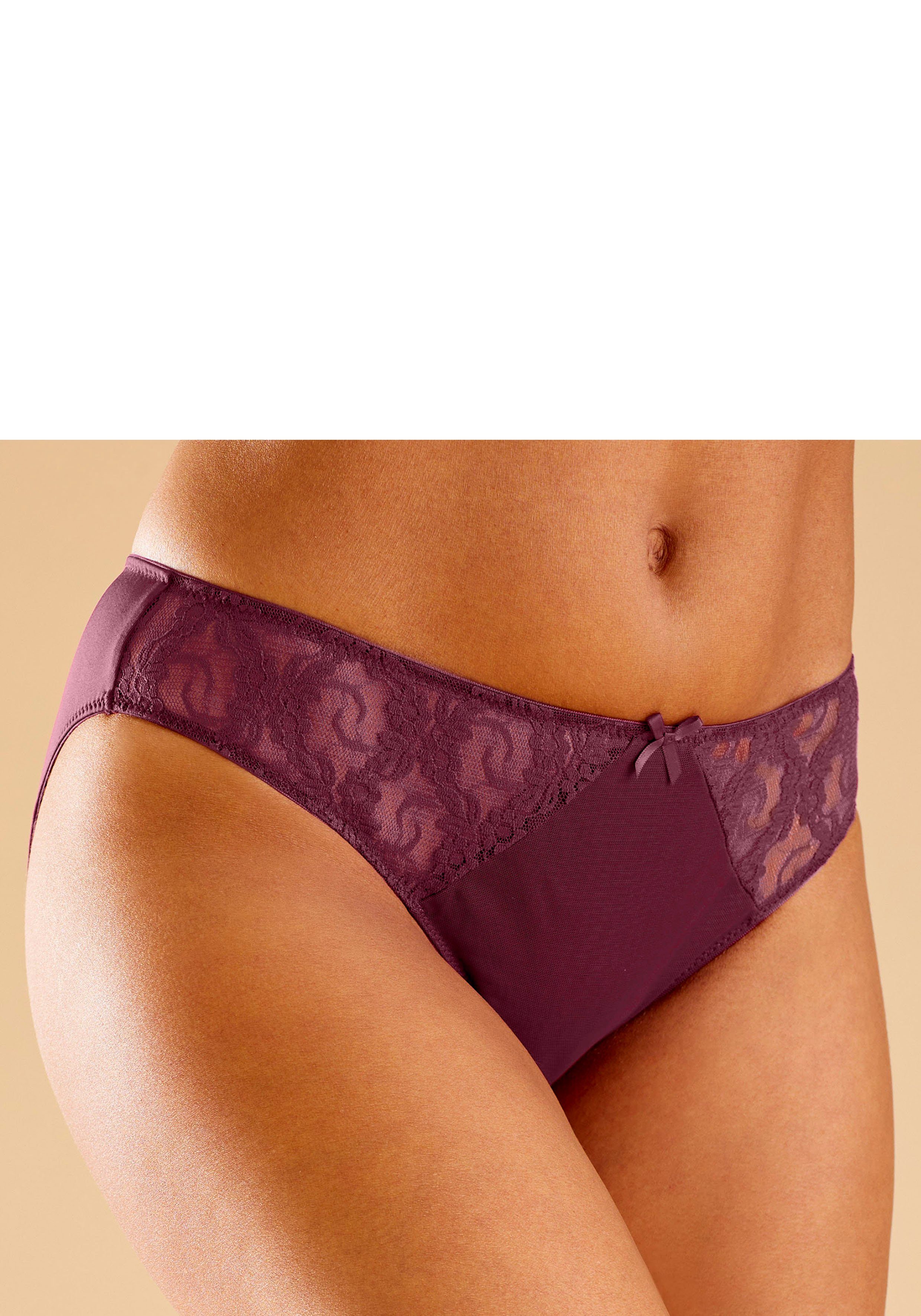 Petite fleur Slip met leuke kanten inzetten (3 stuks)