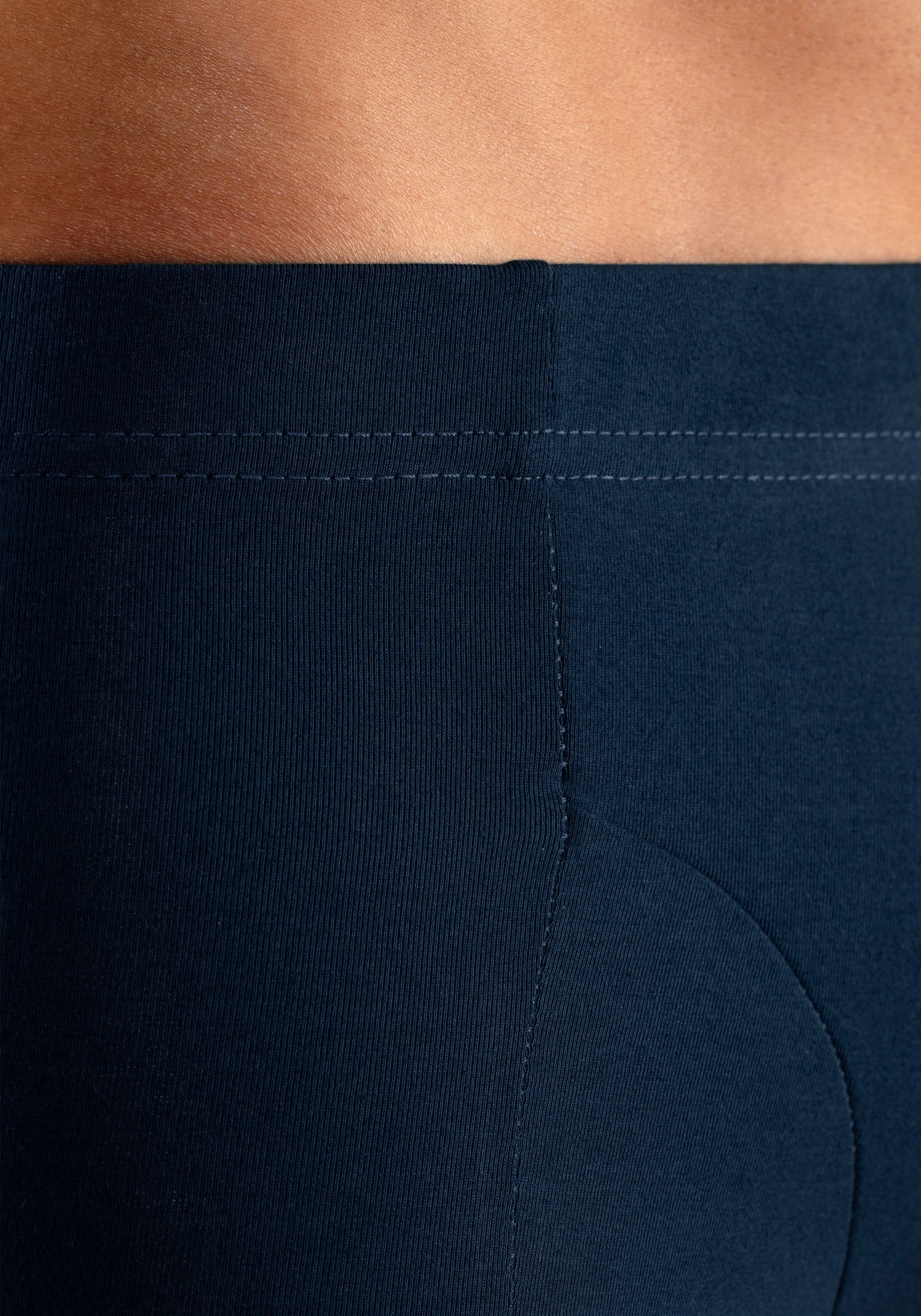 Bench. Boxershort voor heren Onderbroeken in blik met kleine logo-opdruk op het been (blik, 4 stuks)