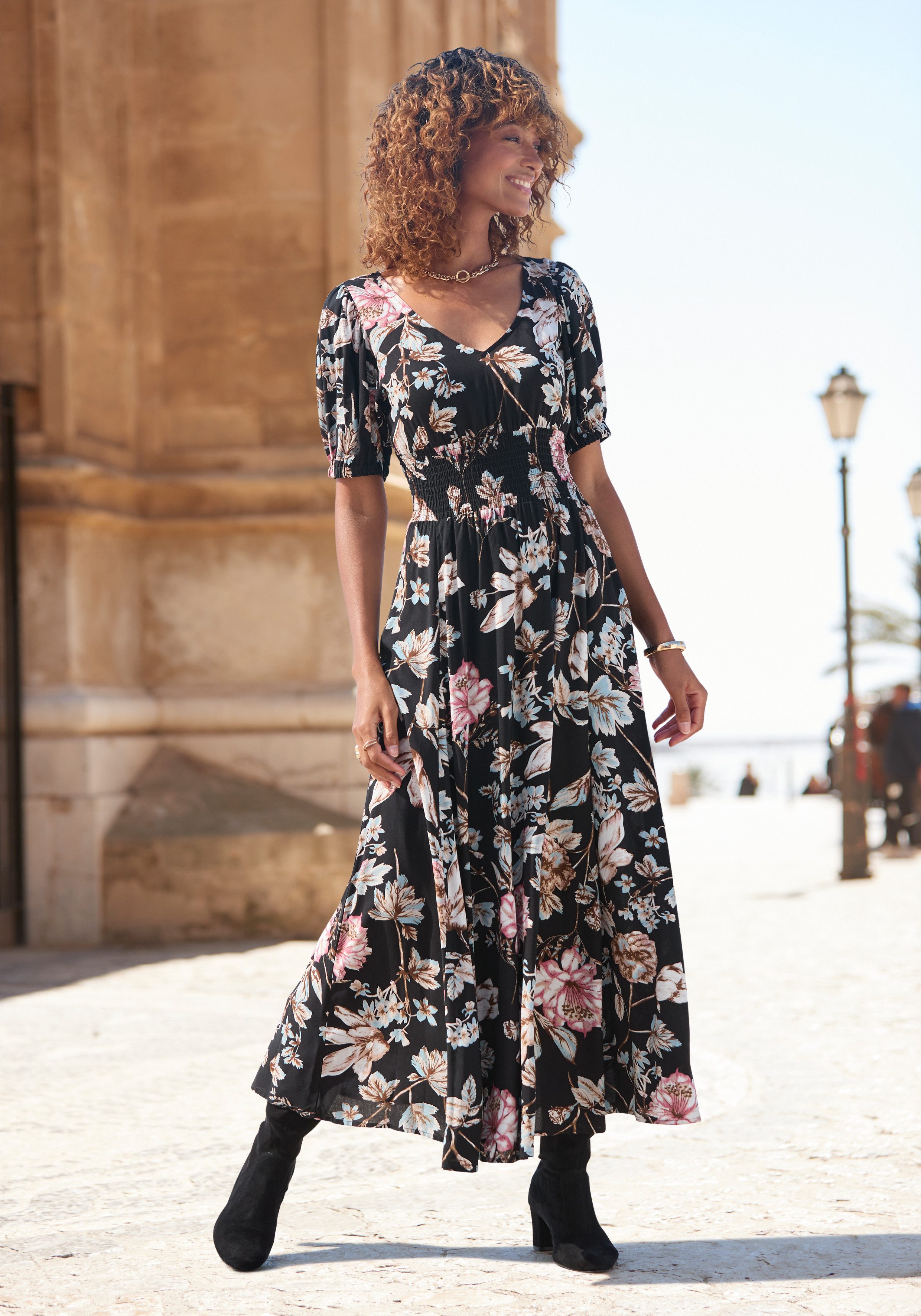 Lascana Maxi-jurk met bloemenprint en lichte pofmouwen, zomerjurk, casual-elegant