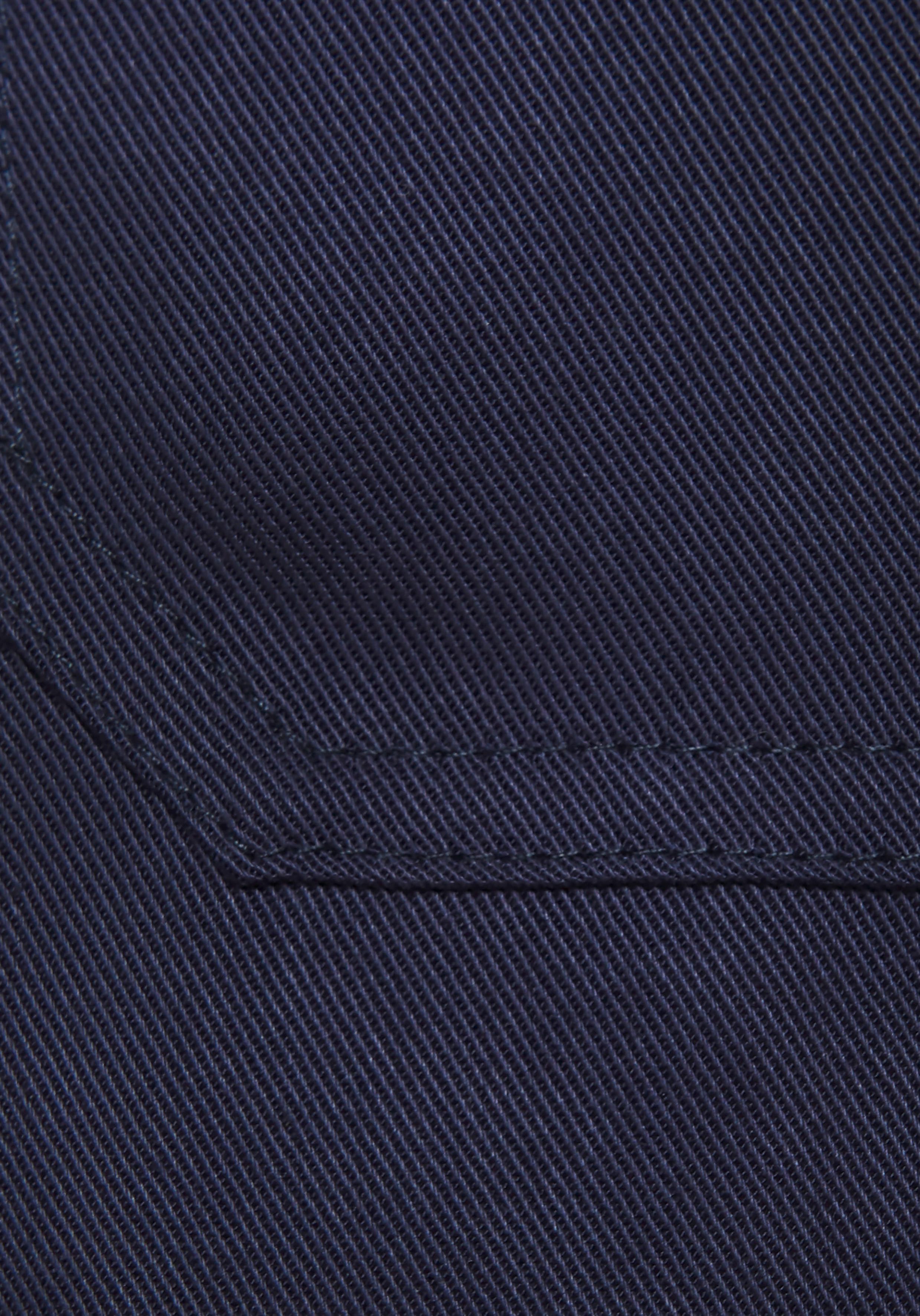 Lascana Short met opgestikte zakken en elastiek, korte broek van lyocell