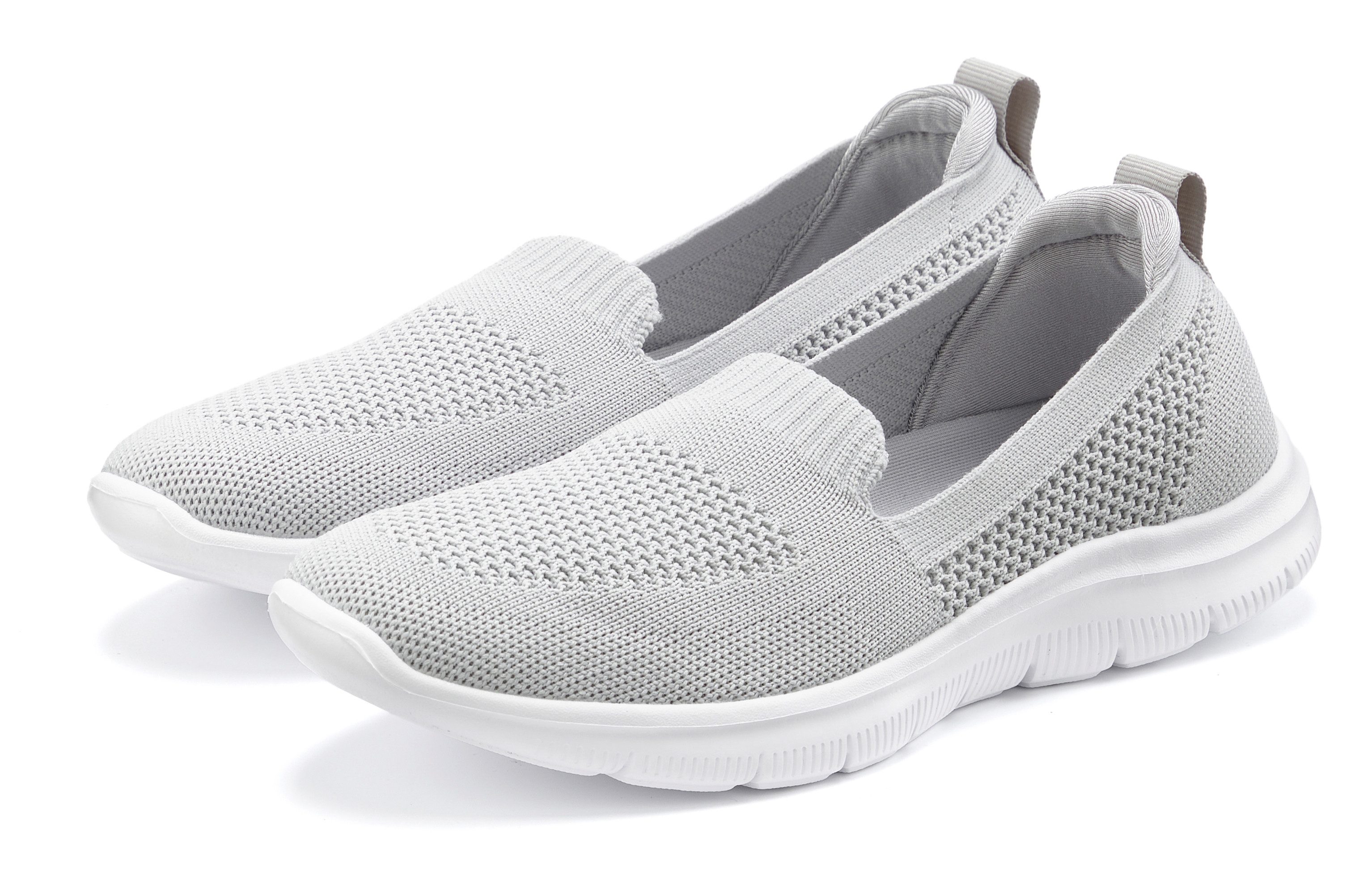 Lascana Instappers Slip-on sneaker, lage schoen, ultralichte sneaker, VEGAN