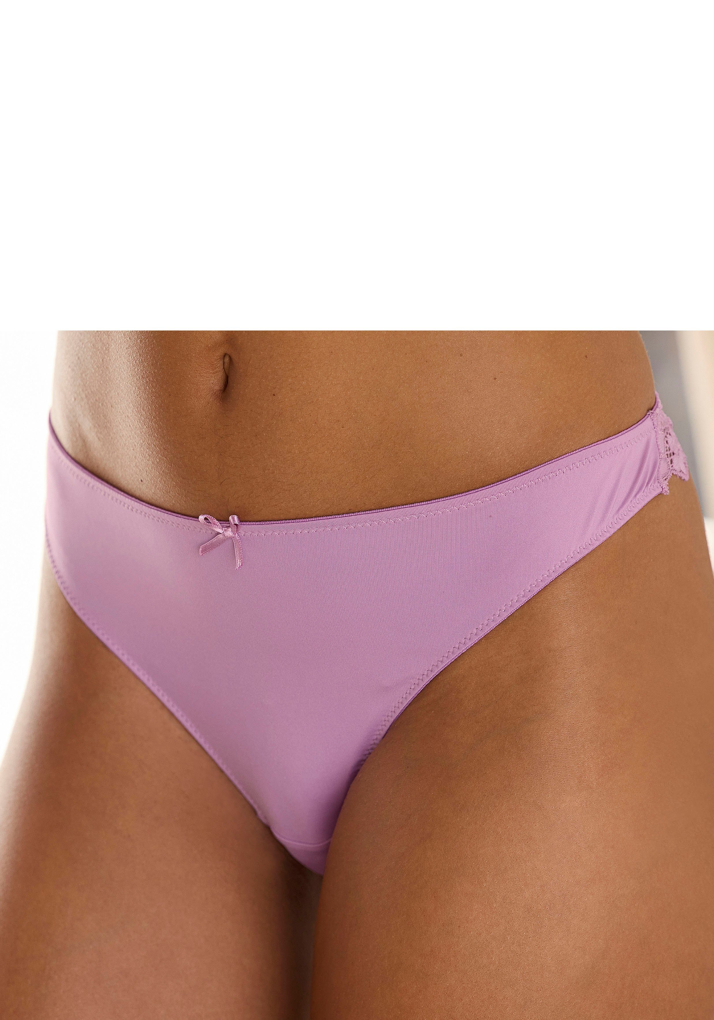 Petite fleur String achter geheel van fijne jacquard-kant (3 stuks)