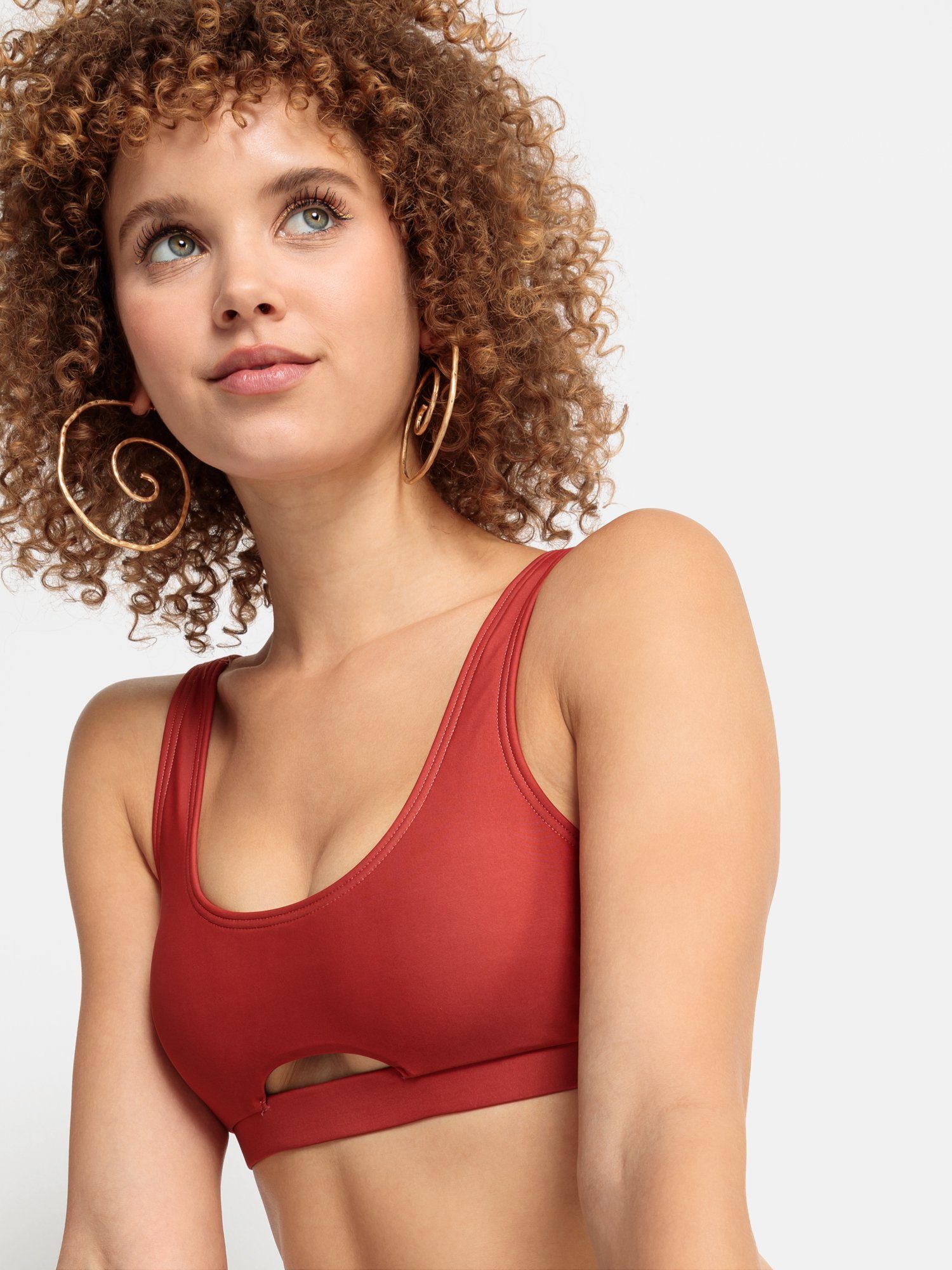 LSCN by LASCANA Bustierbikinitop GINA met cut-out voor