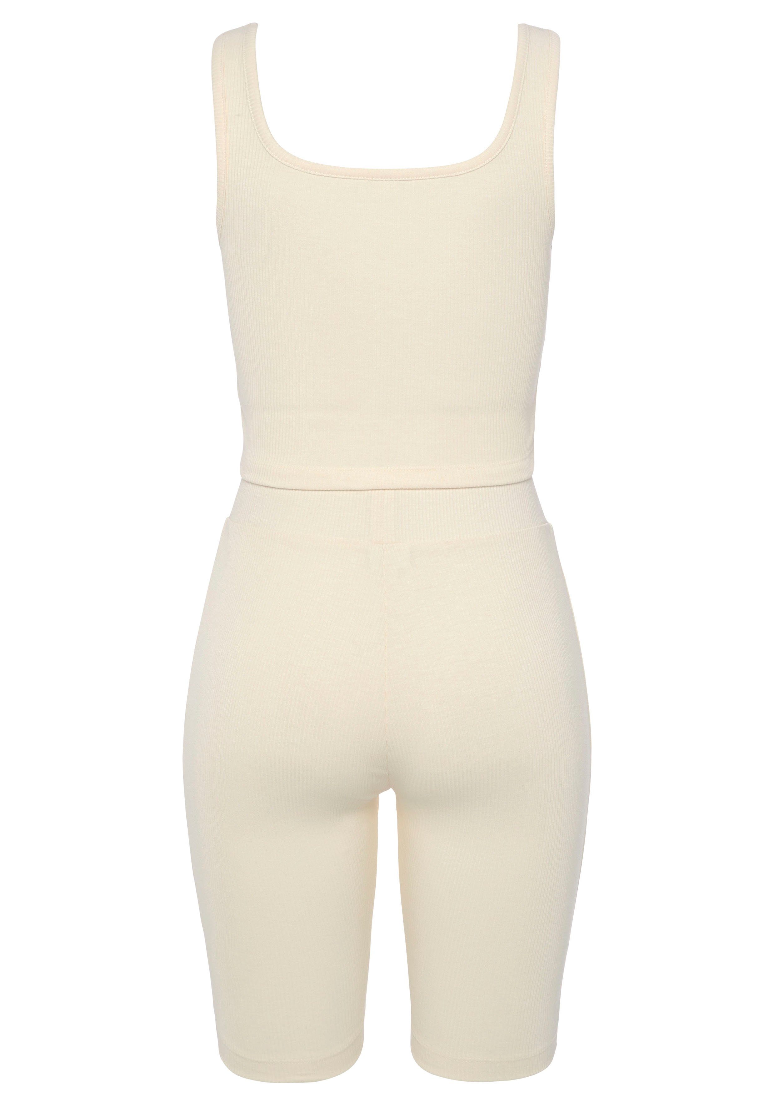 Lascana Shortama bestaat uit top en shorts van ribmateriaal, homewear-set