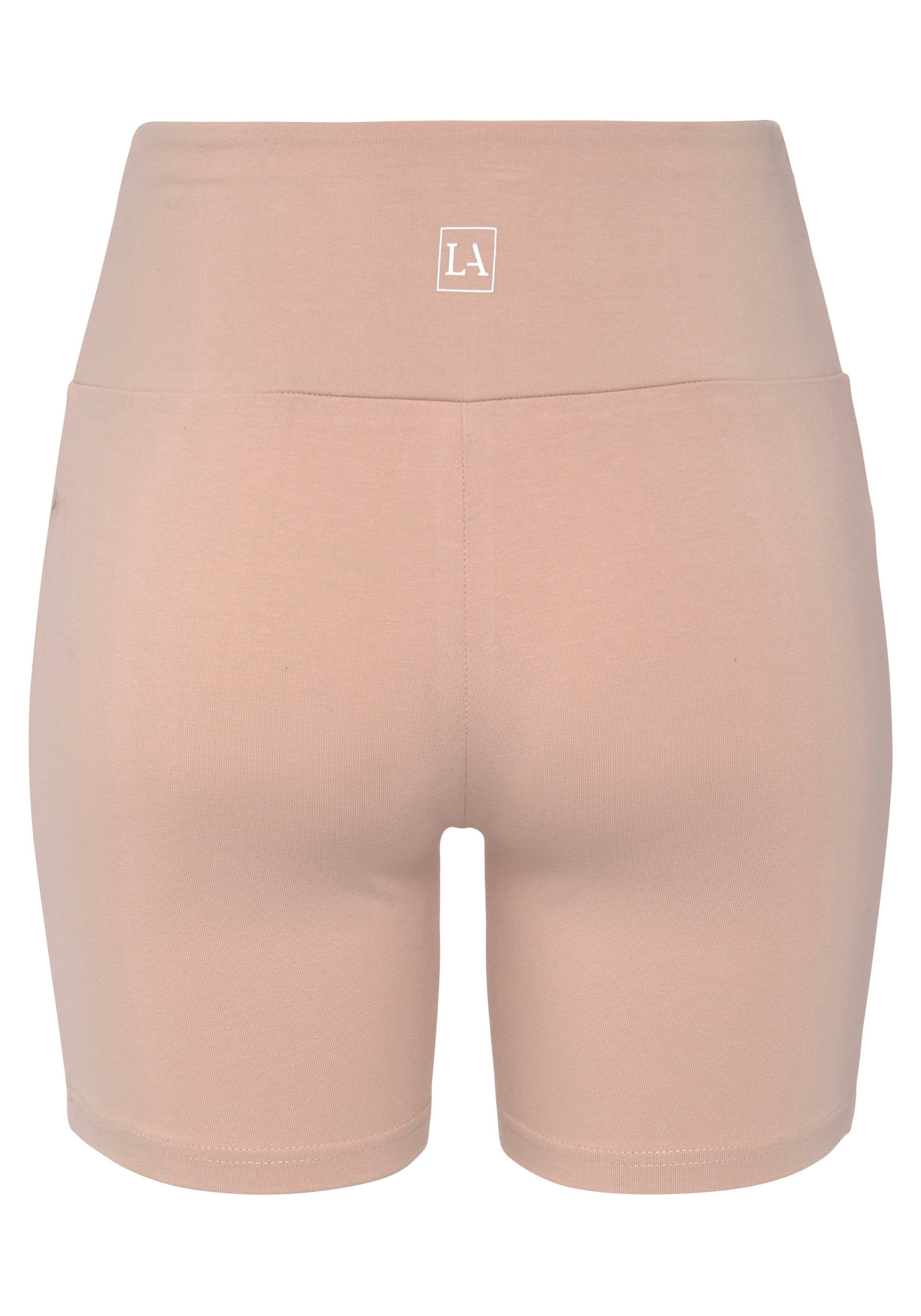Lascana Short met brede boord en logoprint