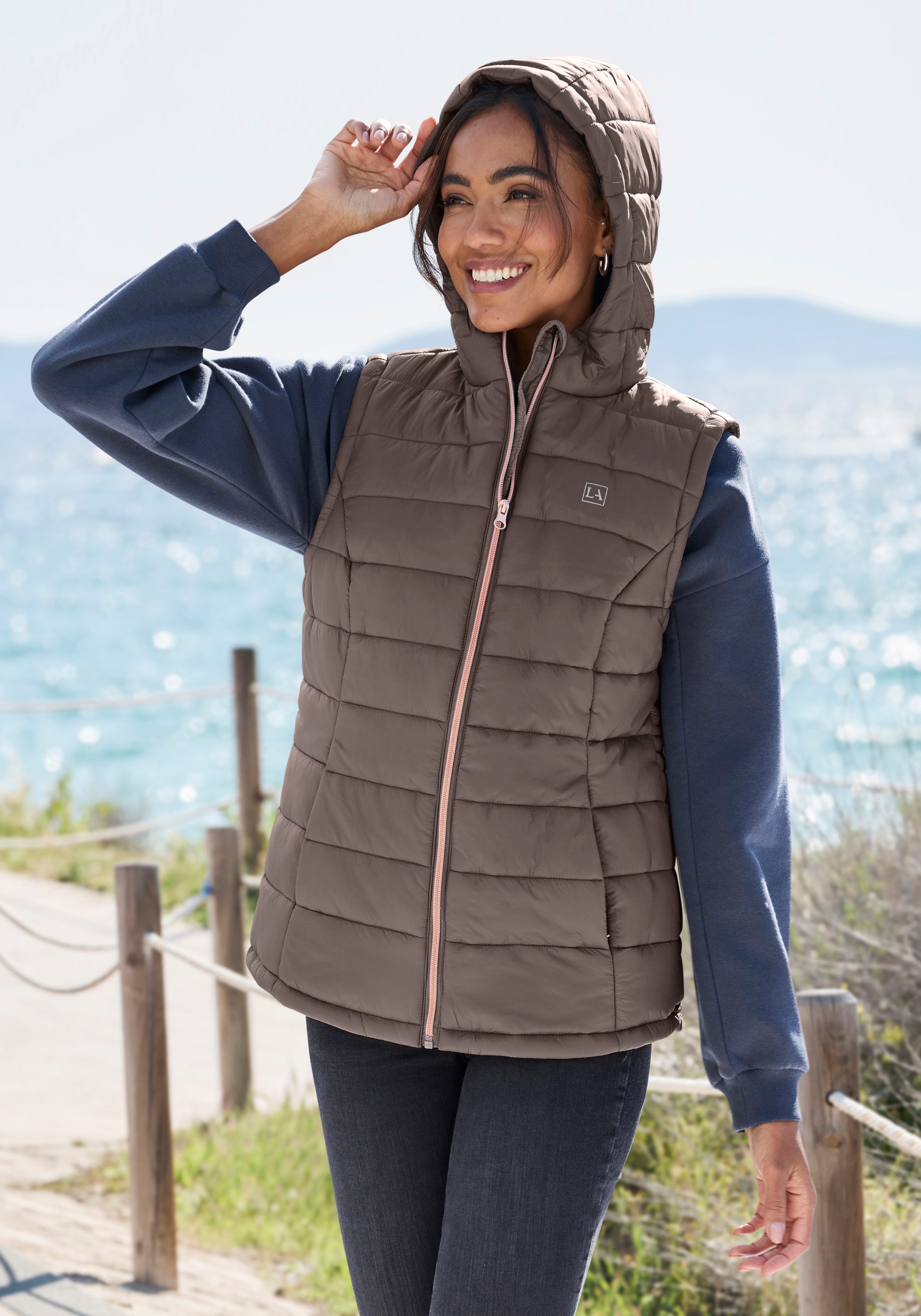active by Lascana Bodywarmer met ritszakken