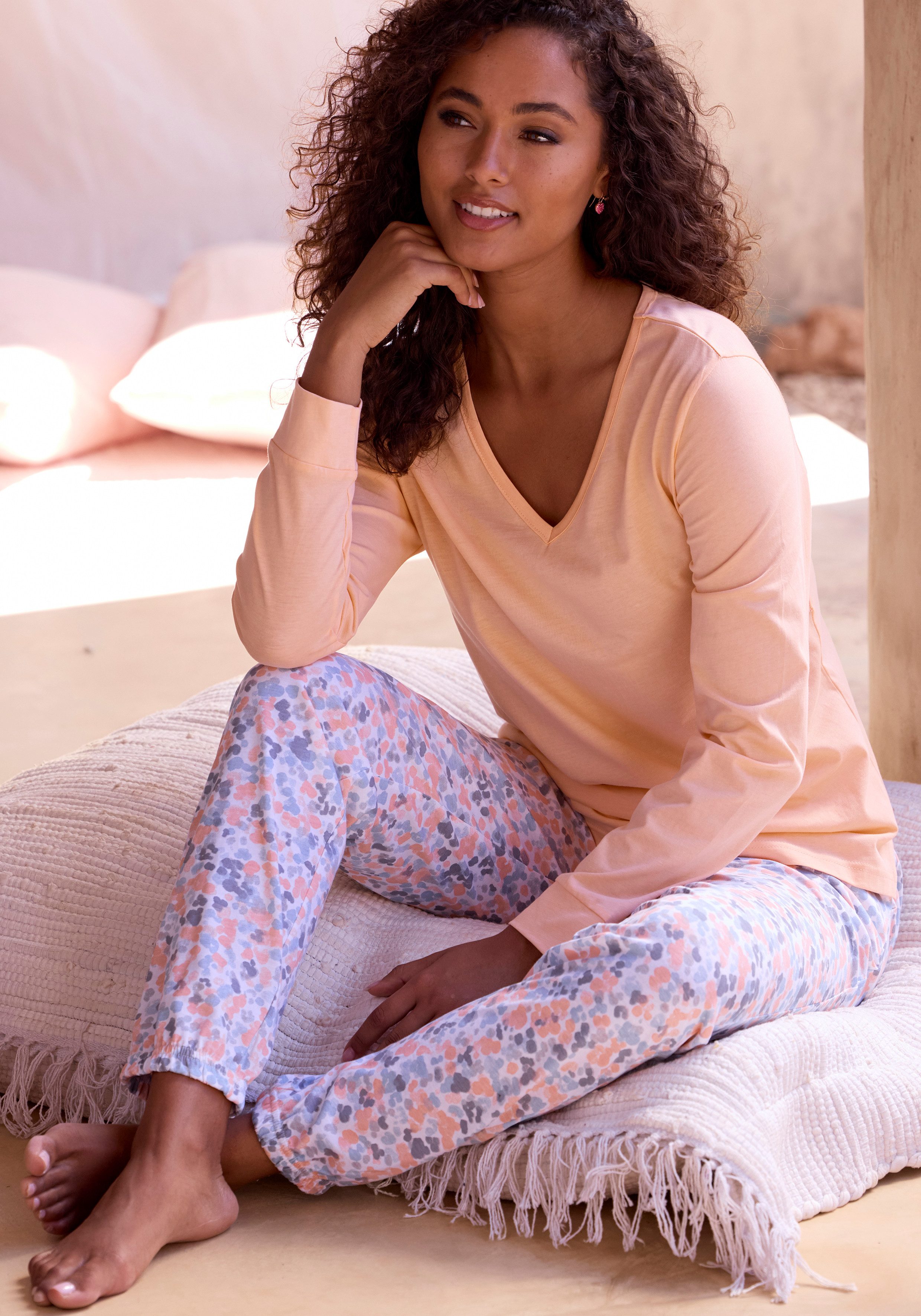 Vivance Dreams Pyjamabroek met mooie all-over print