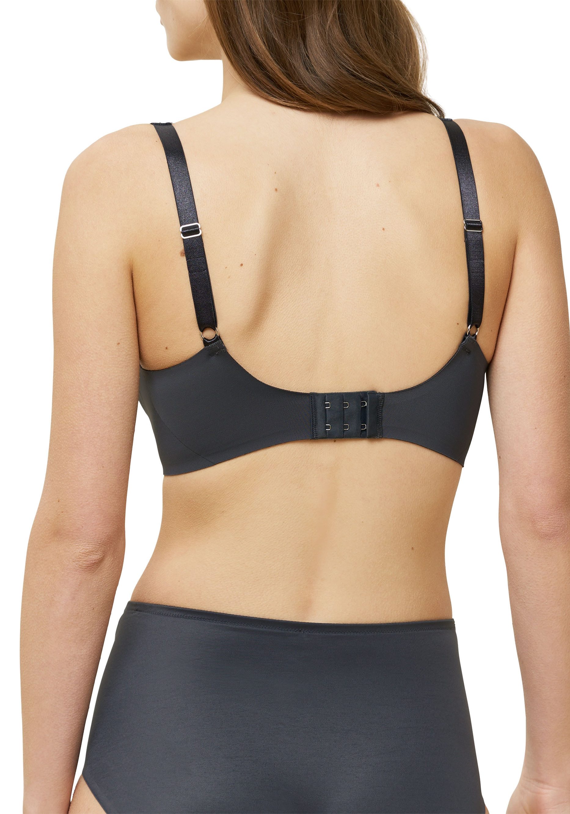 Triumph Minimizer-bh True Shape Sensation N01 maakt de borst optisch kleiner met een cupmaat