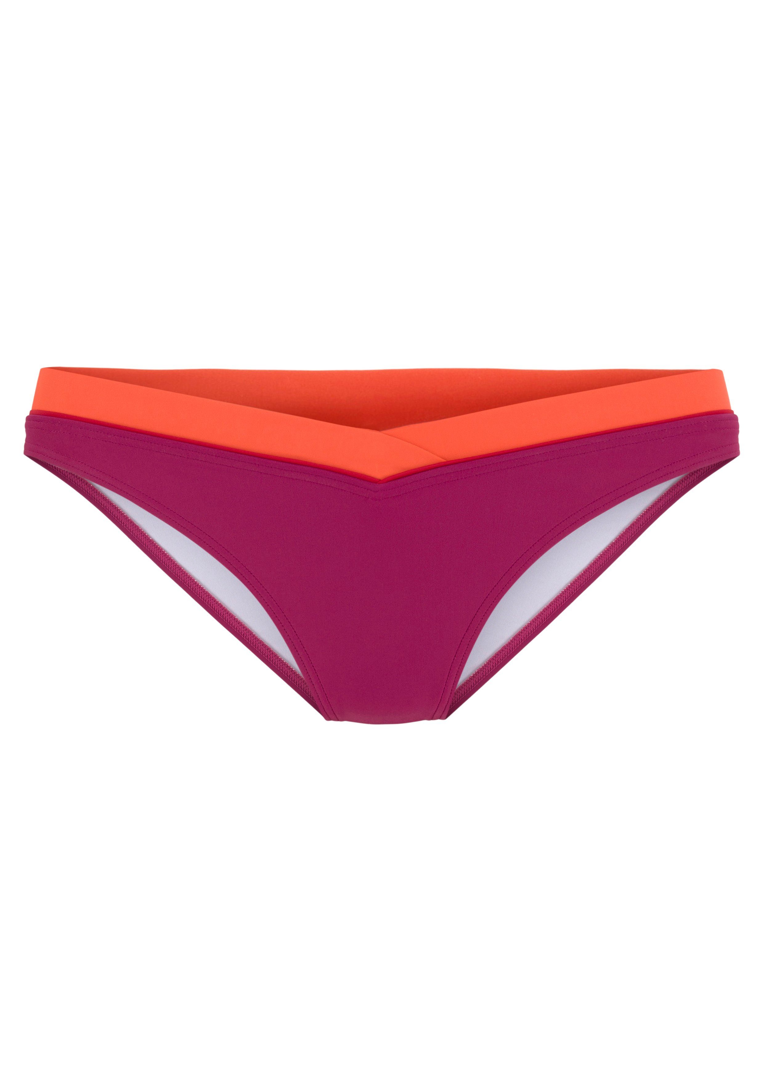 s.Oliver RED LABEL Beachwear Bikinibroekje Yella met contrastkleurige details en v-boord