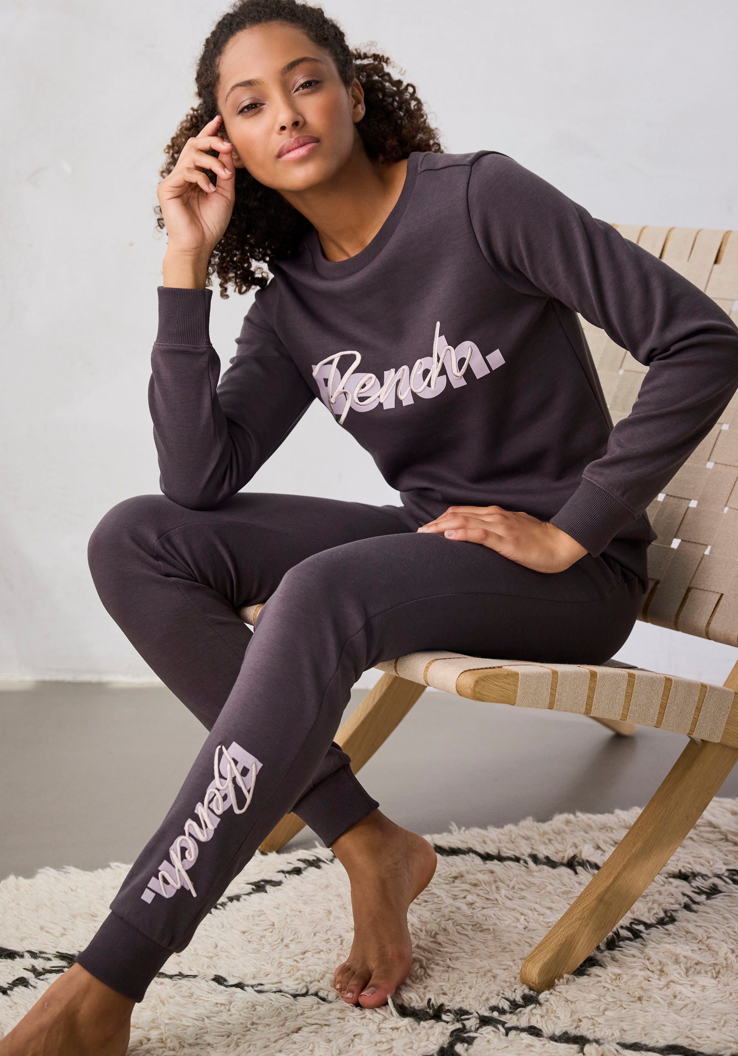Bench. Loungewear Sweatshirt met logoprint en borduurwerk, loungepak