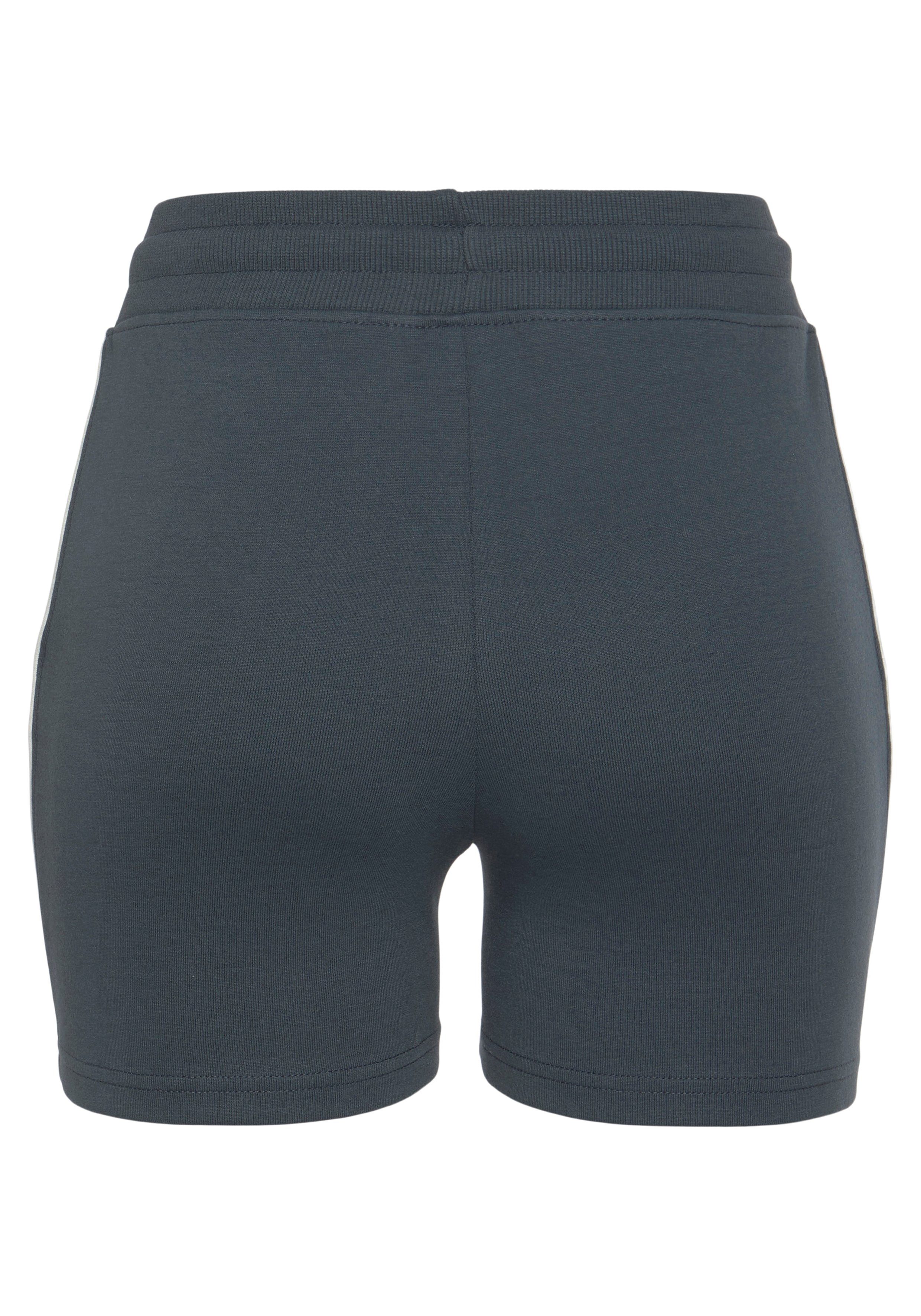 H.I.S Short met wit paspel opzij