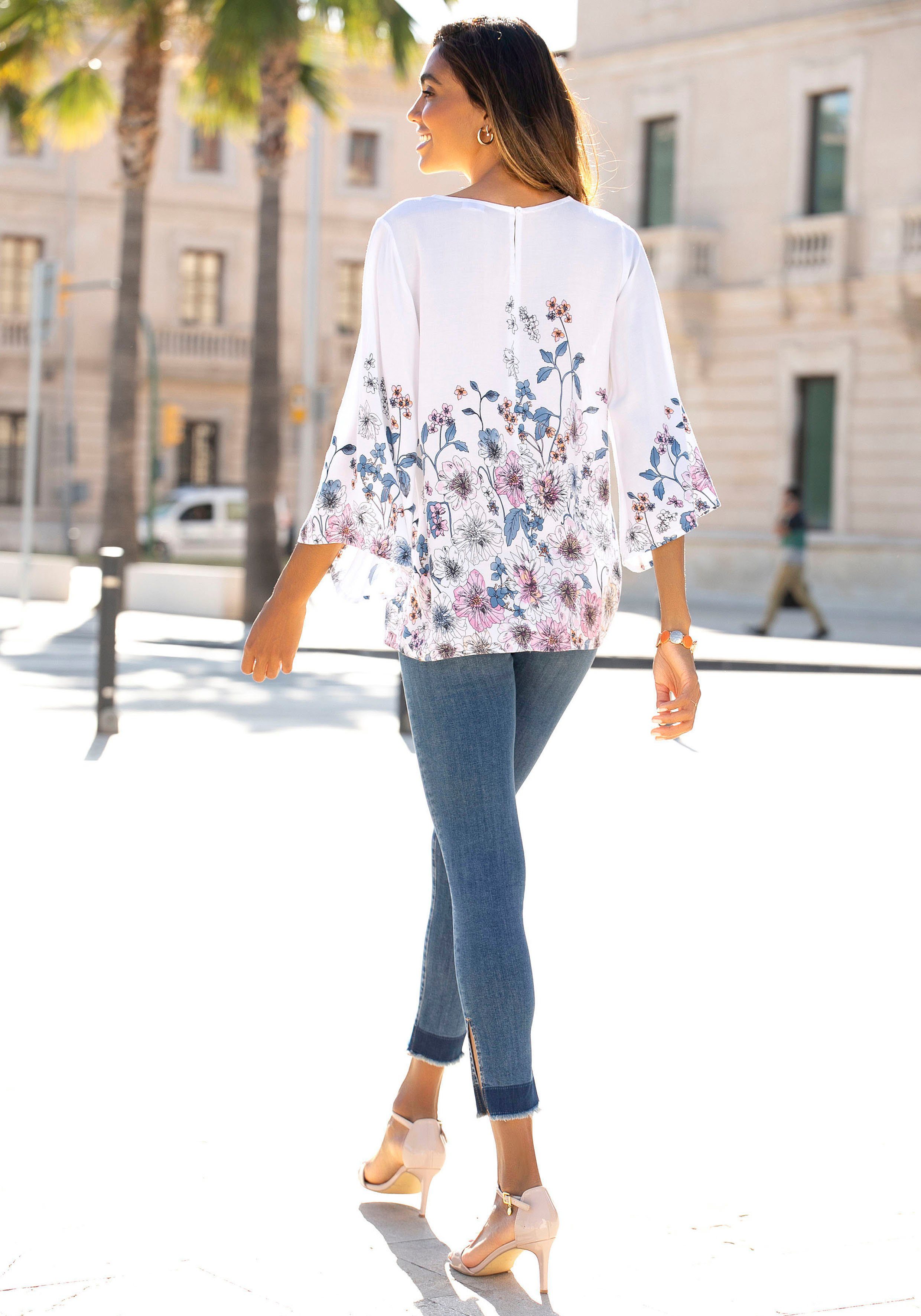 Lascana Blouse zonder sluiting met bloemenprint en trompetmouwen, blouseshirt, zomers