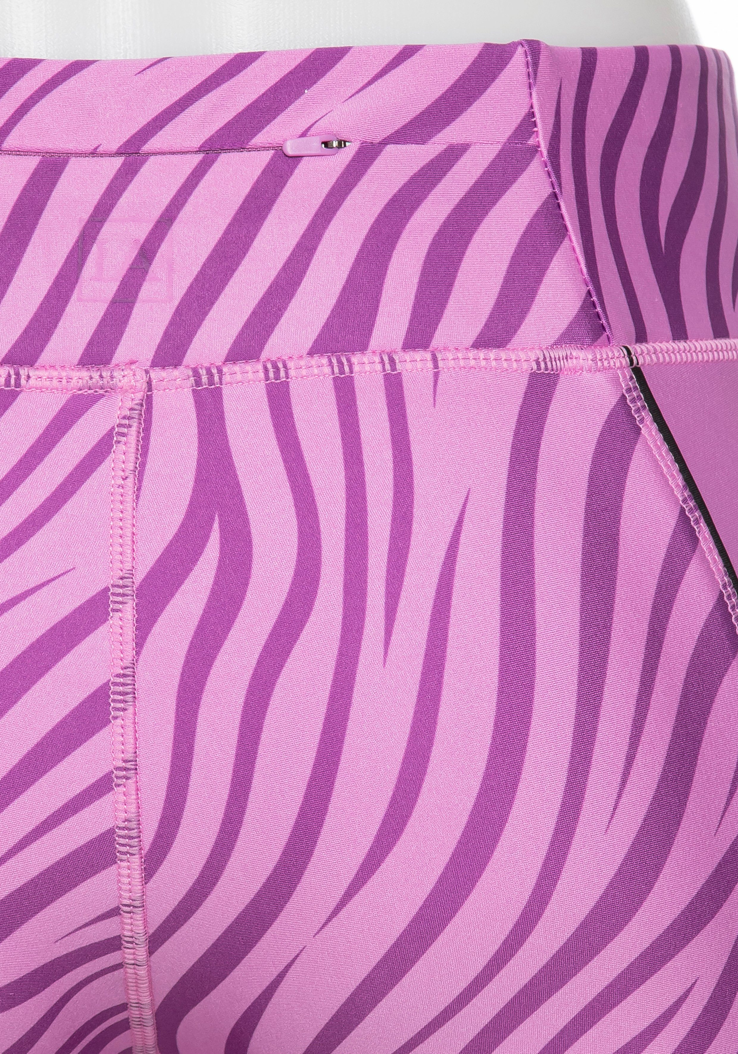 active by Lascana Short -Sportshorts, Korte broek Sportshorts met subtiele zebraprint