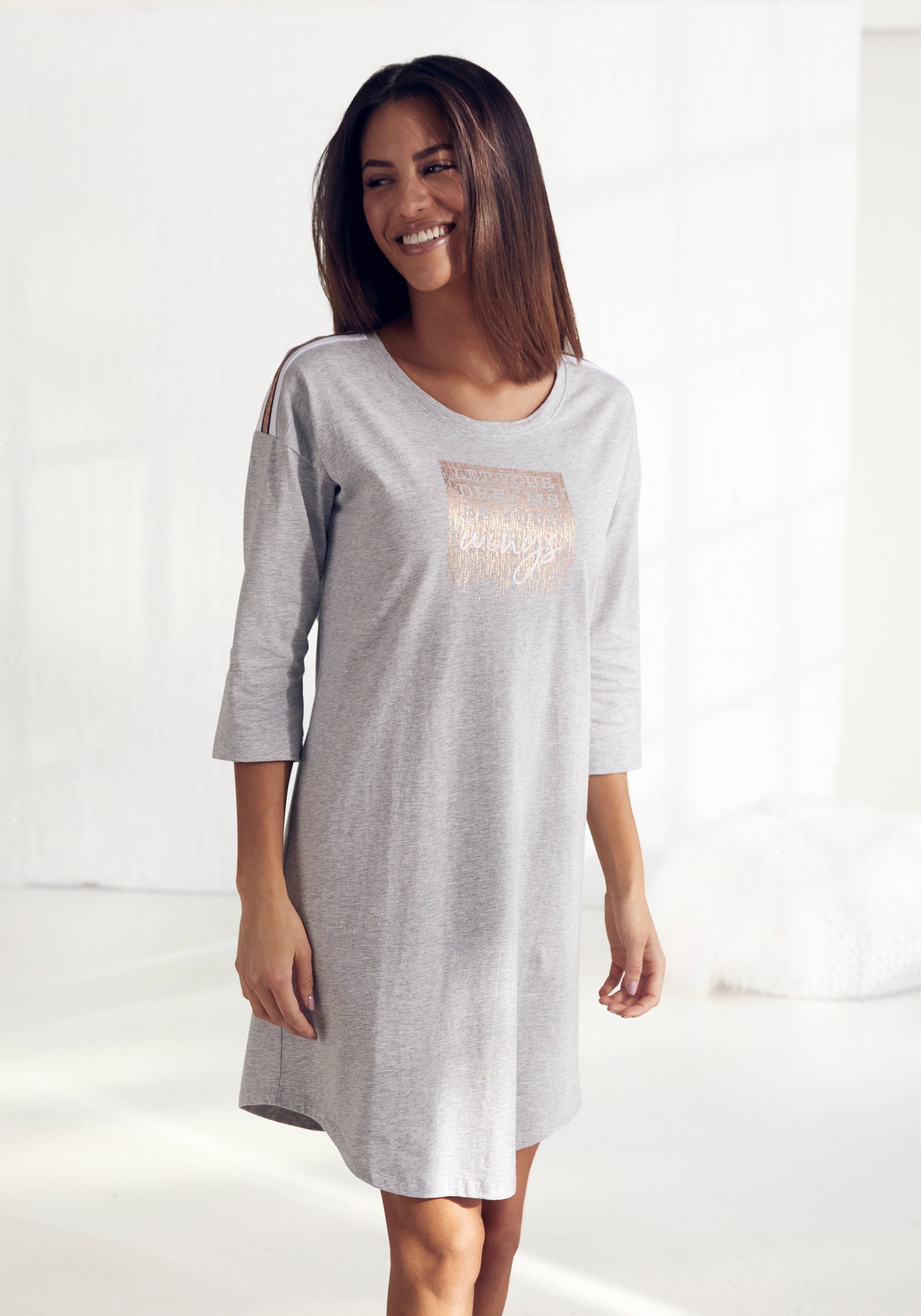 Vivance Dreams Nachthemd met een afgeronde zoom