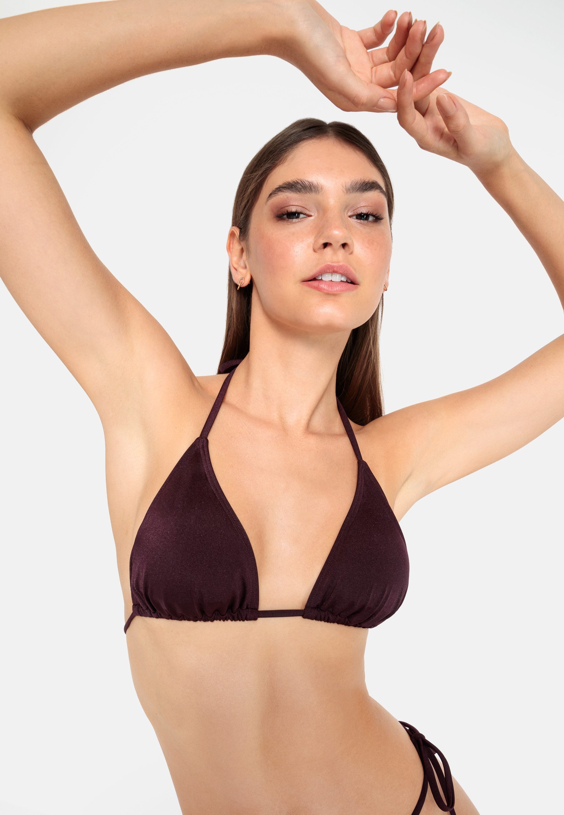 LSCN by LASCANA Triangel-bikinitop Nele met glanzende coating