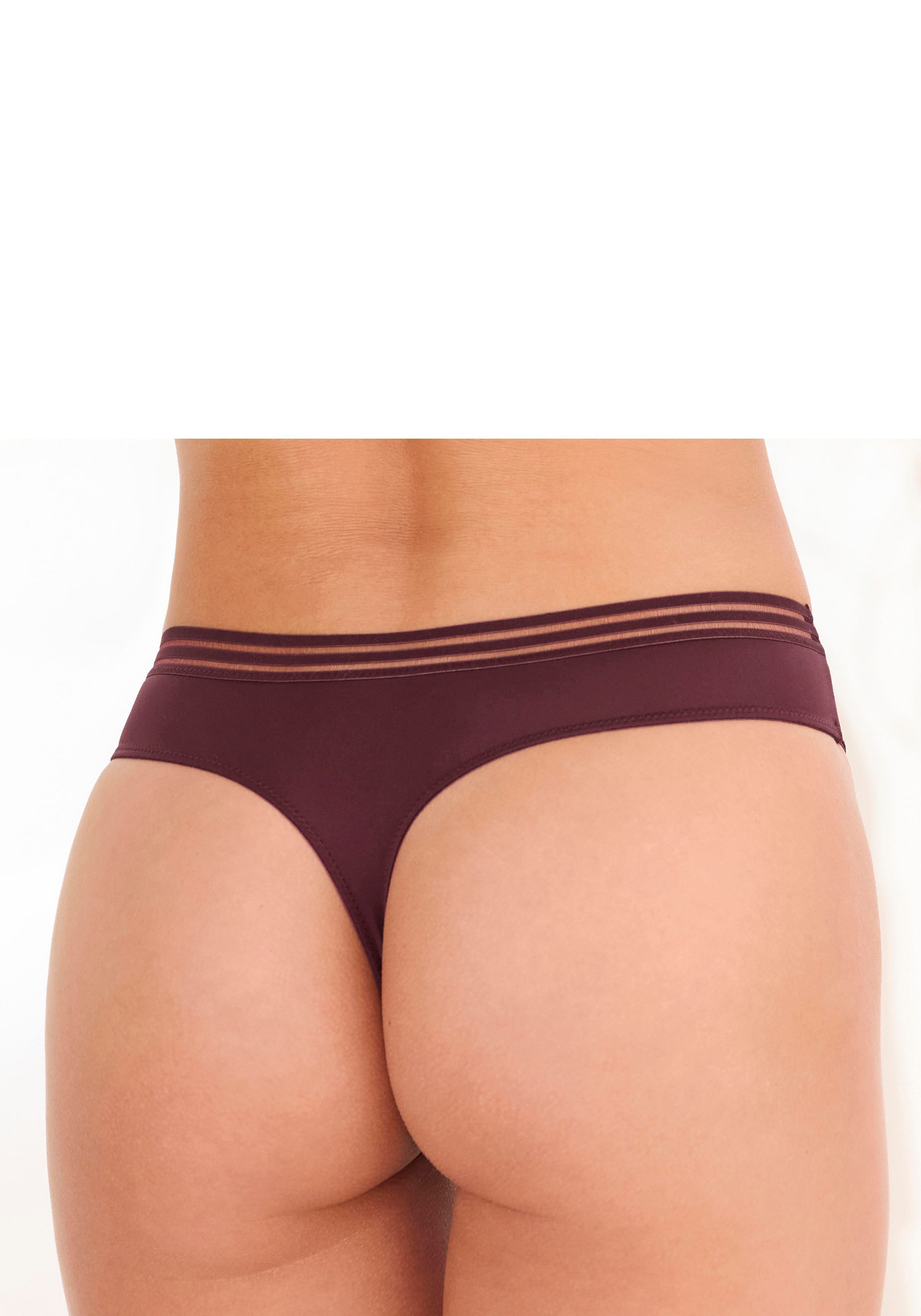 s.Oliver RED LABEL Beachwear String Milene met grafische, subtiel transparante kant-inzetten