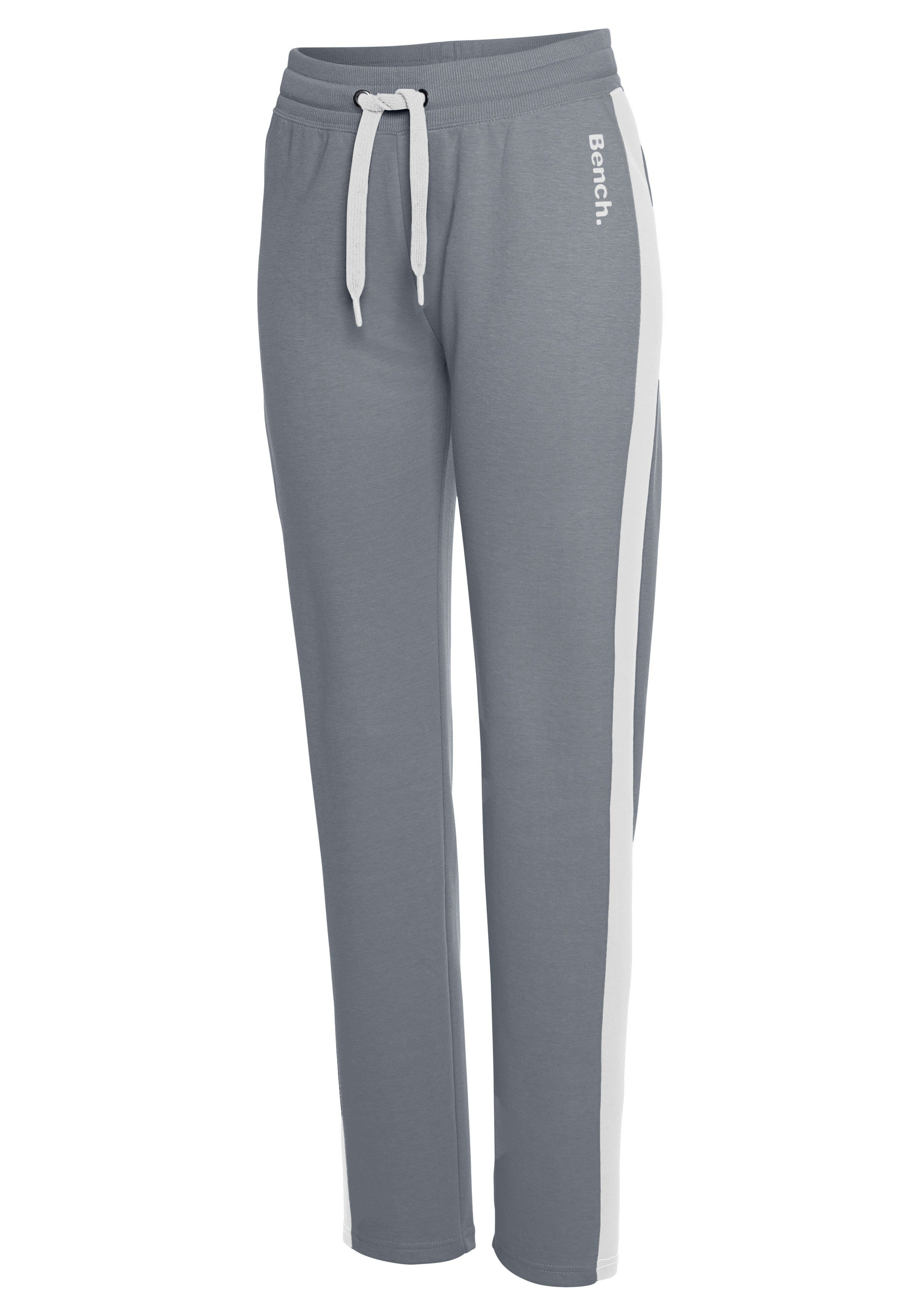 Bench. Loungewear Loungebroek met zijstrepen en rechte pijp, loungewear