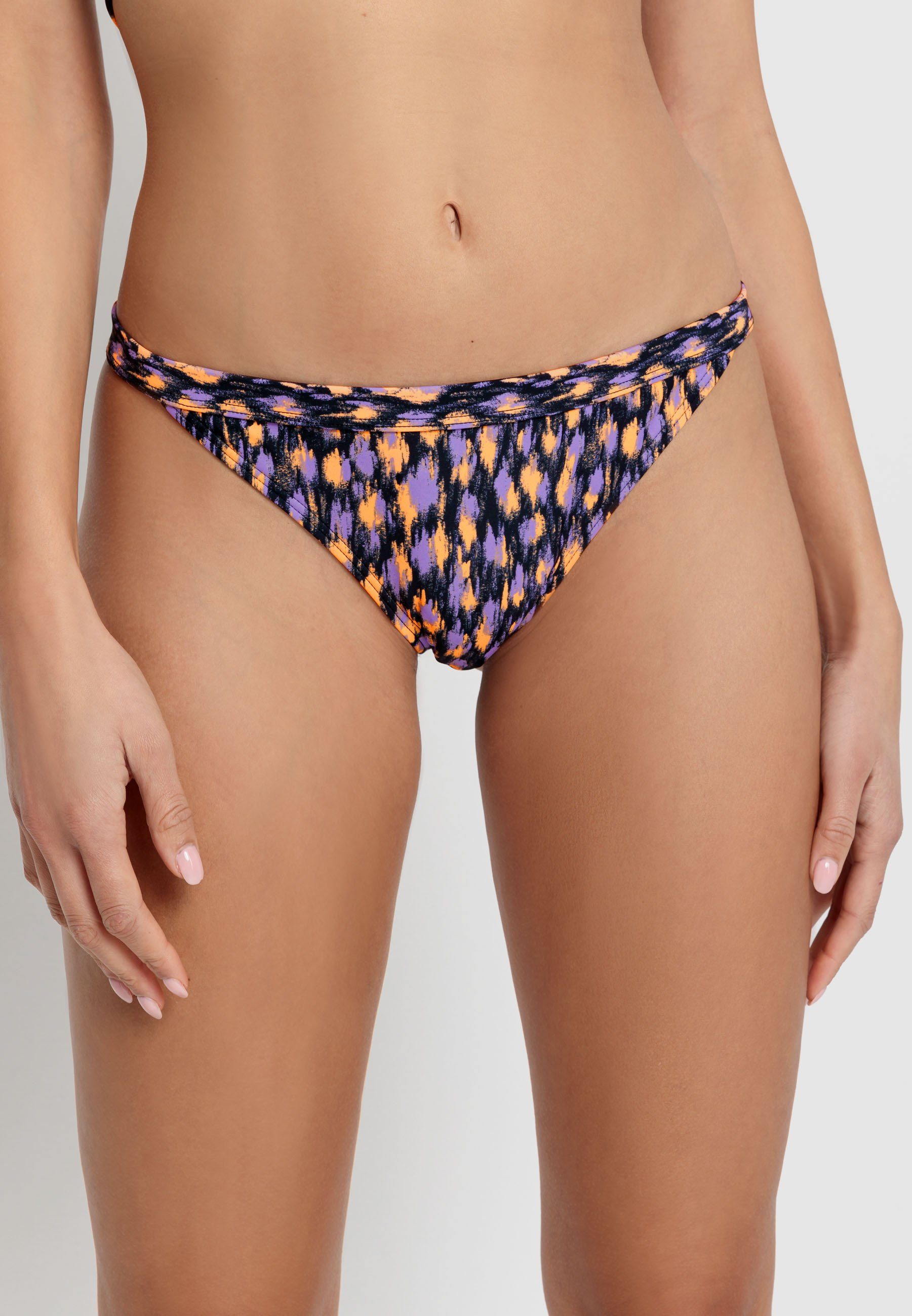 LSCN by LASCANA Bikinibroekje Lavista met hoge beenlijn