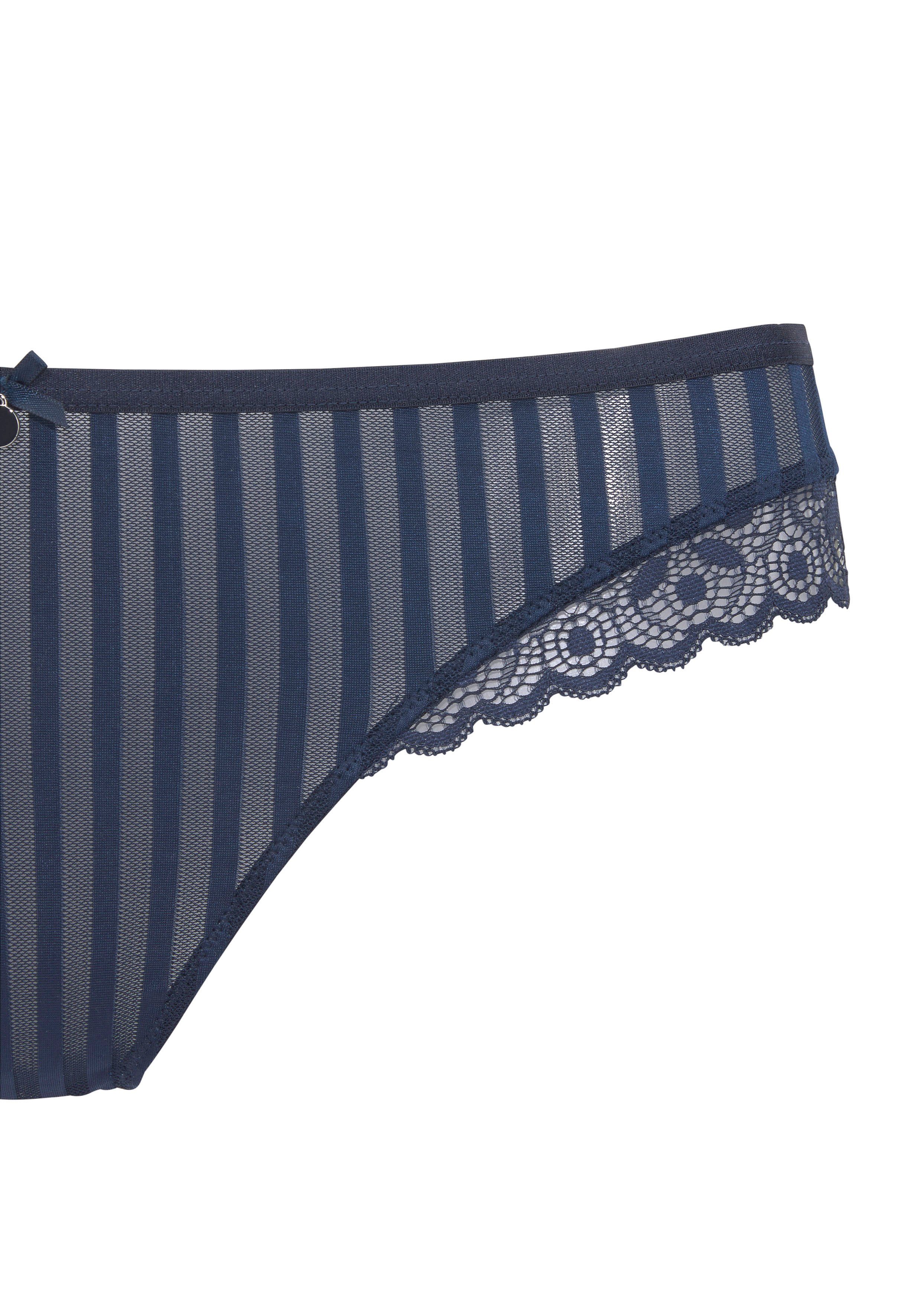s.Oliver RED LABEL Beachwear String AMELIE in modieuze streep-look