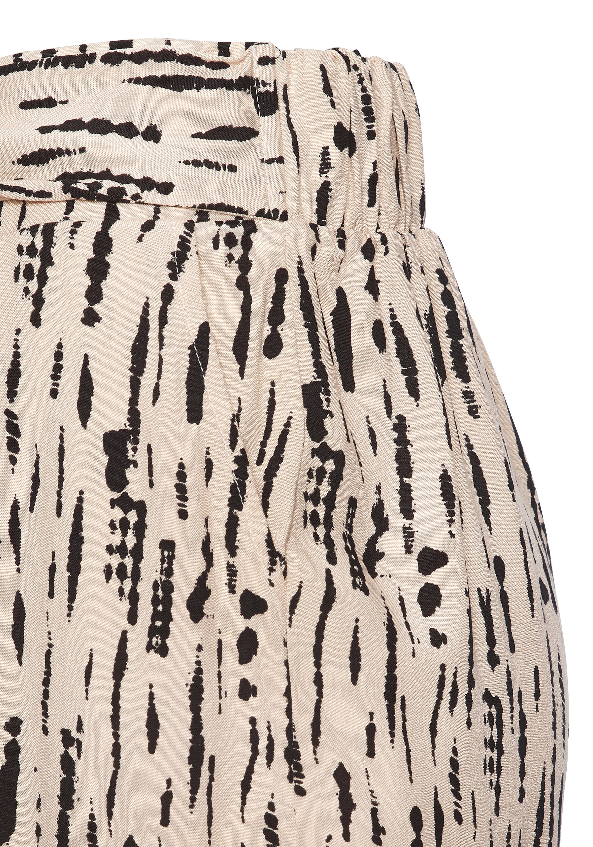 s.Oliver RED LABEL Beachwear Geweven short met all-over print en strikceintuur, korte broek, losse pasvorm