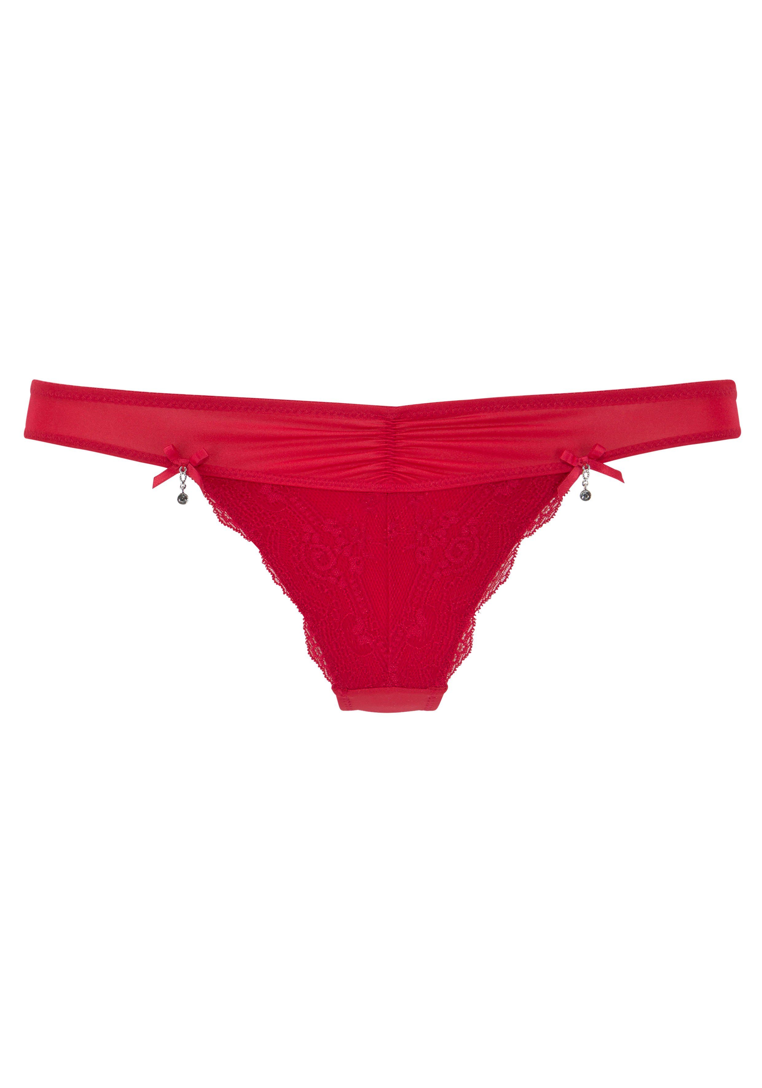 Lascana String met sierstrikje en glitteraccessoire
