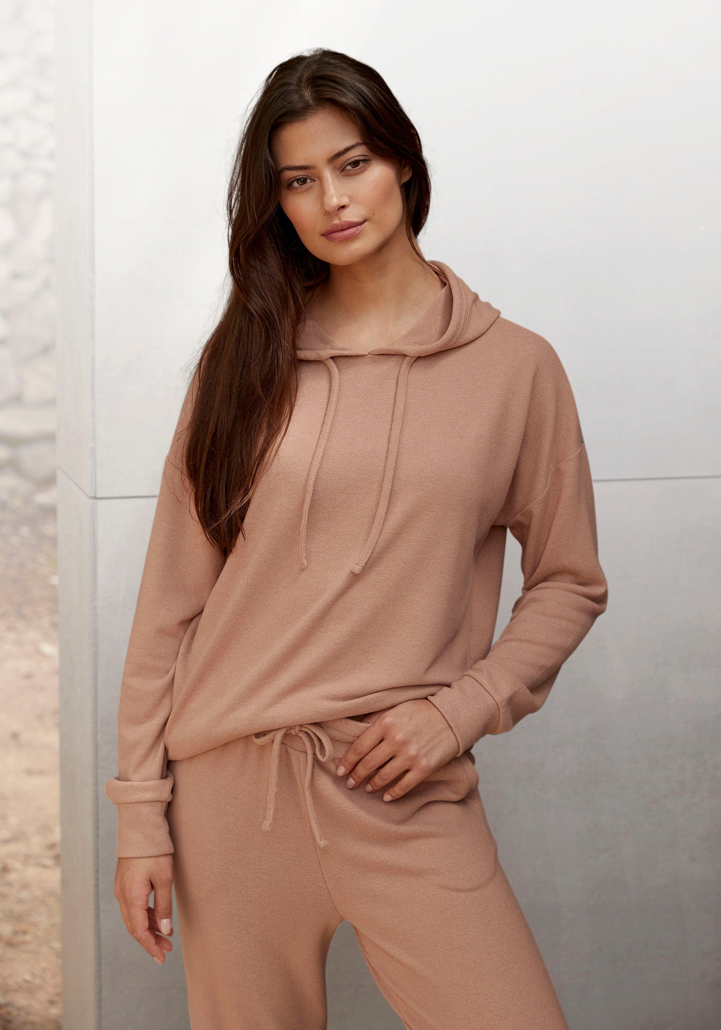 Lascana Capuchontrui Loungetop in casual vorm, loungewear