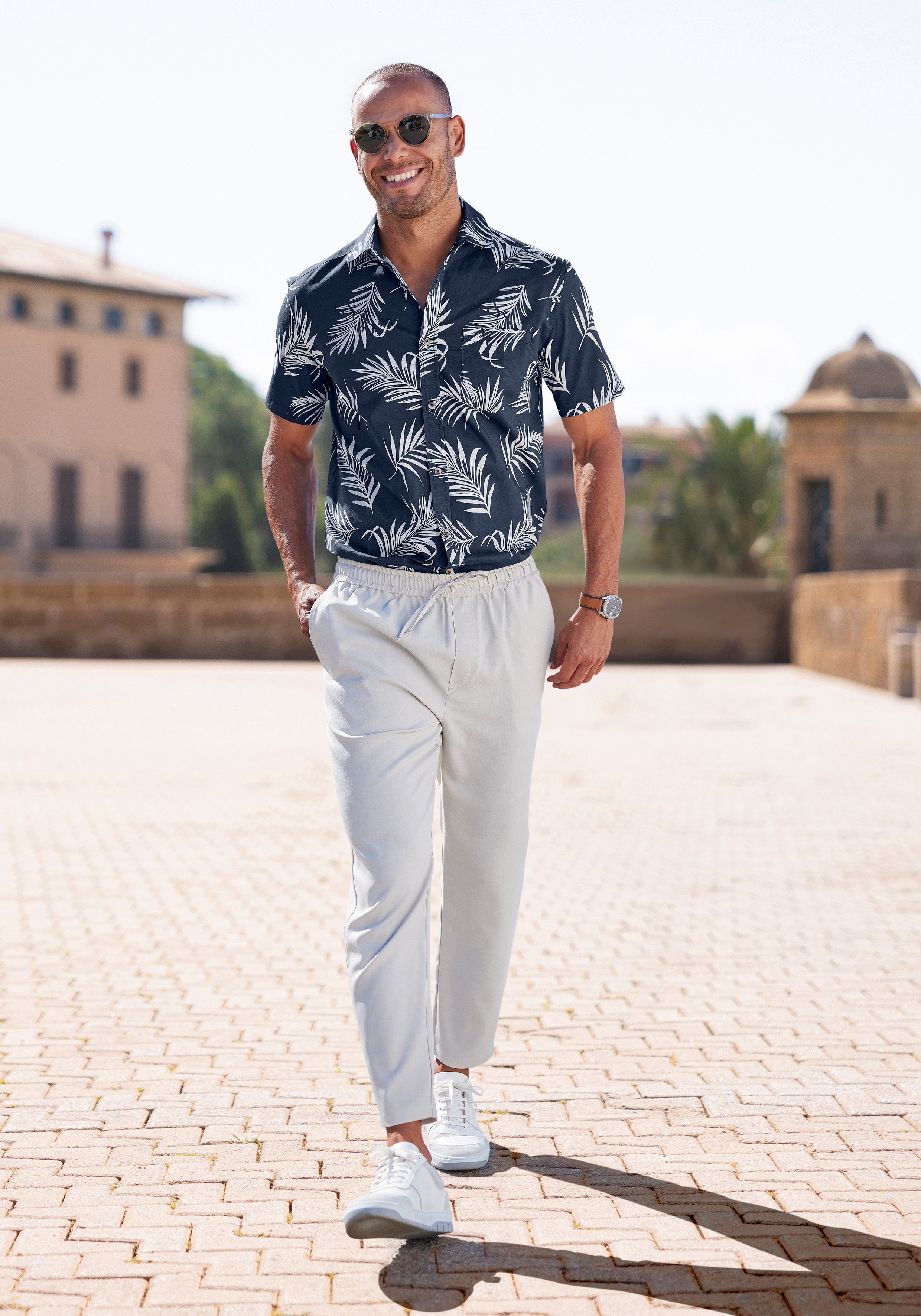 John Devin Hawaï-overhemd Regular fit Korte mouwen, vrijetijdsshirt met palmprint van 100% katoen