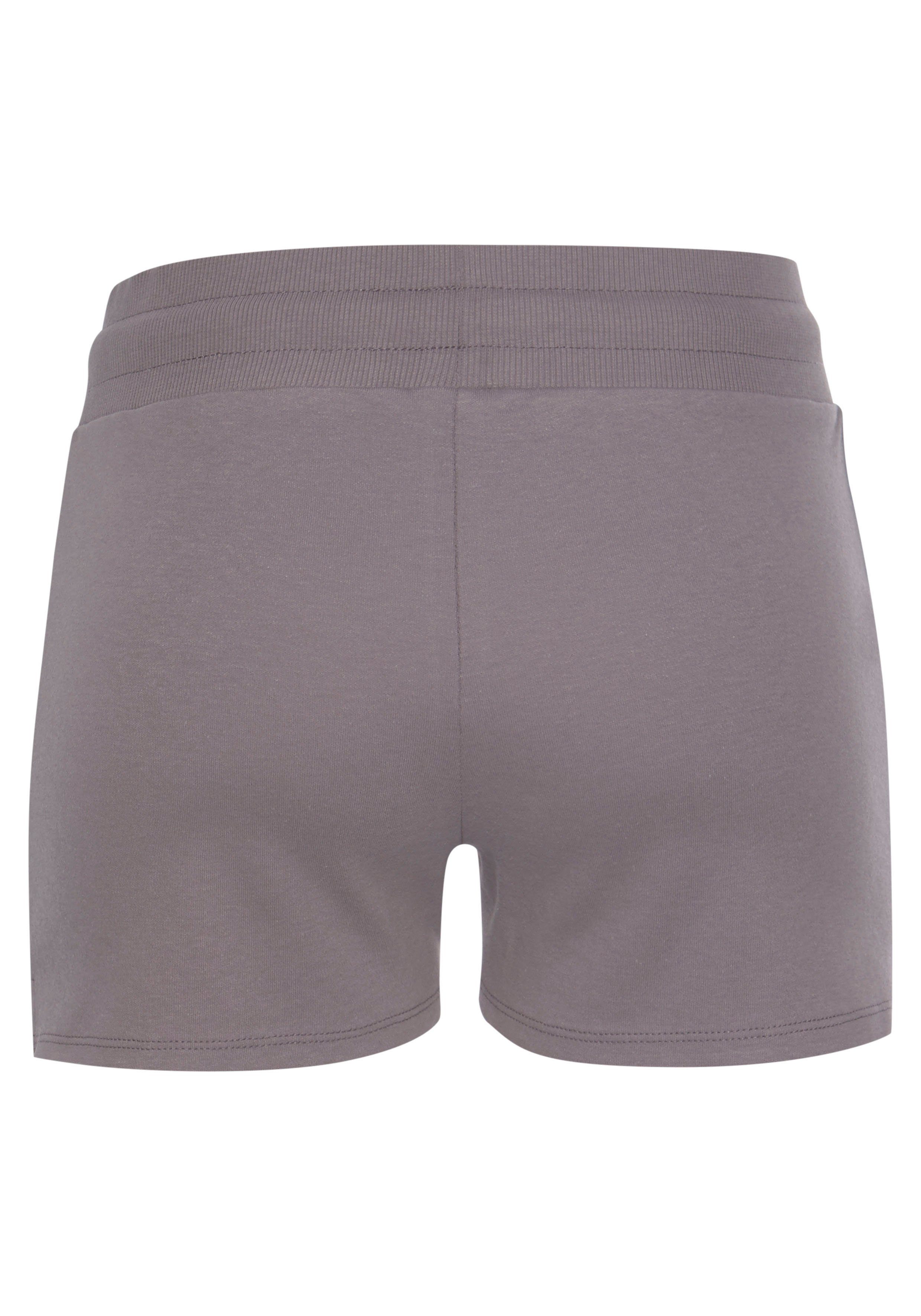 active by Lascana Short met zijsplitjes