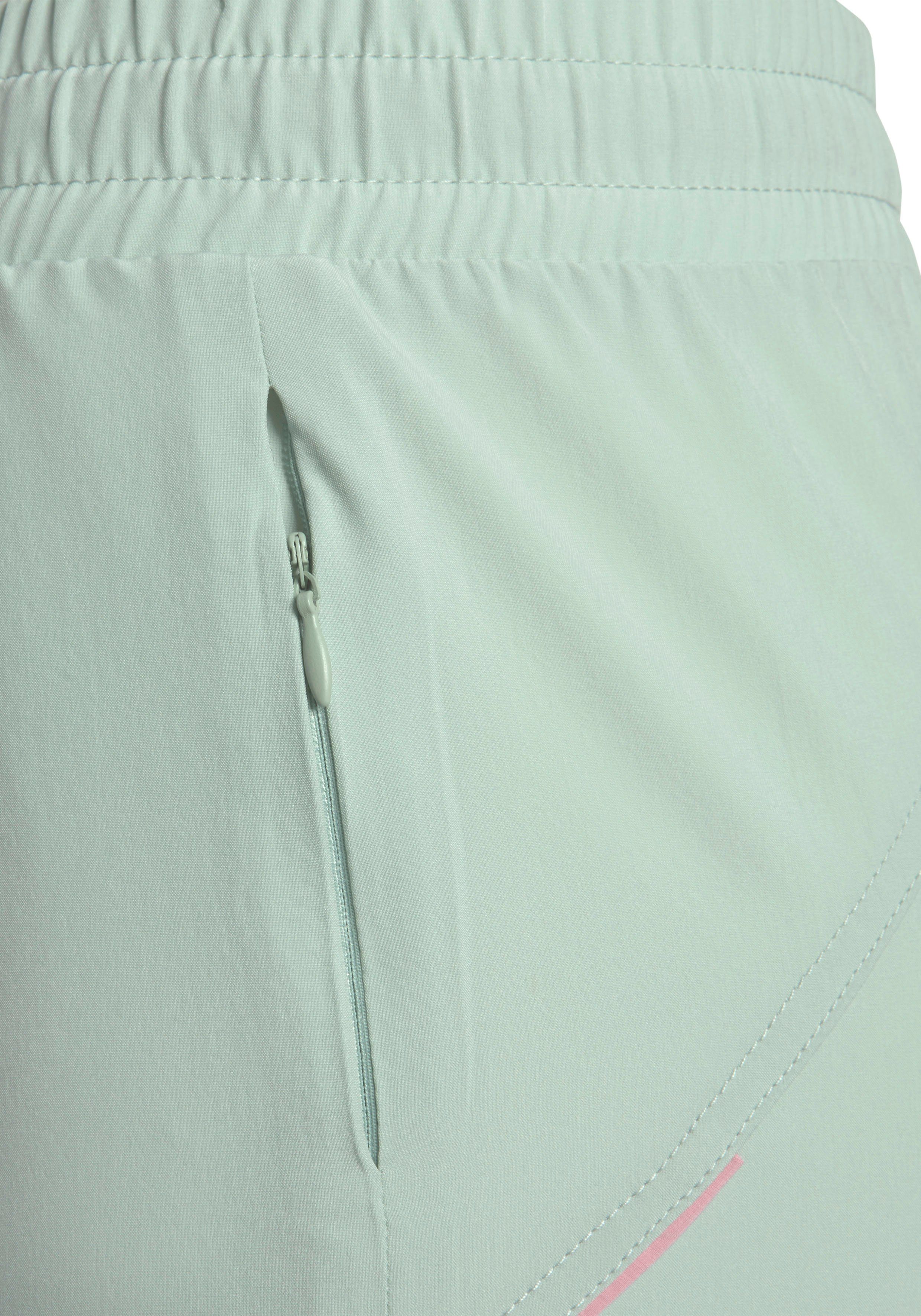 active by Lascana Short met ritszakken