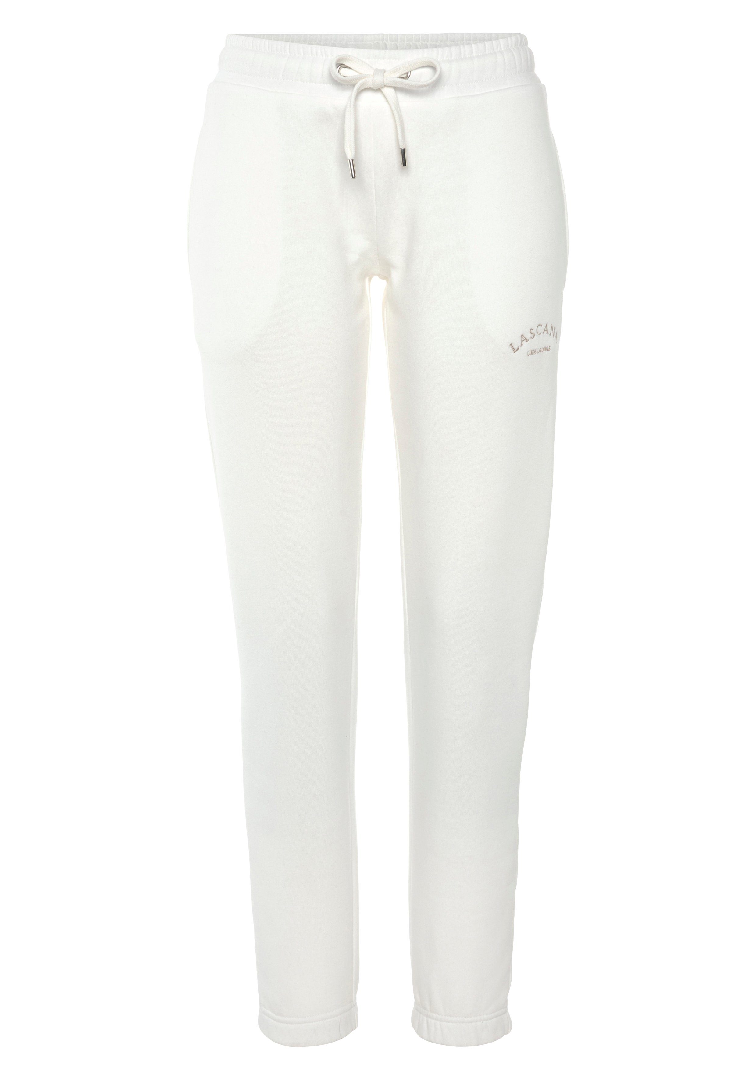 Lascana Sweatbroek - Loungebroek - Relaxbroek Loungebroek met zijzakken en logo-borduurwerk, loungewear