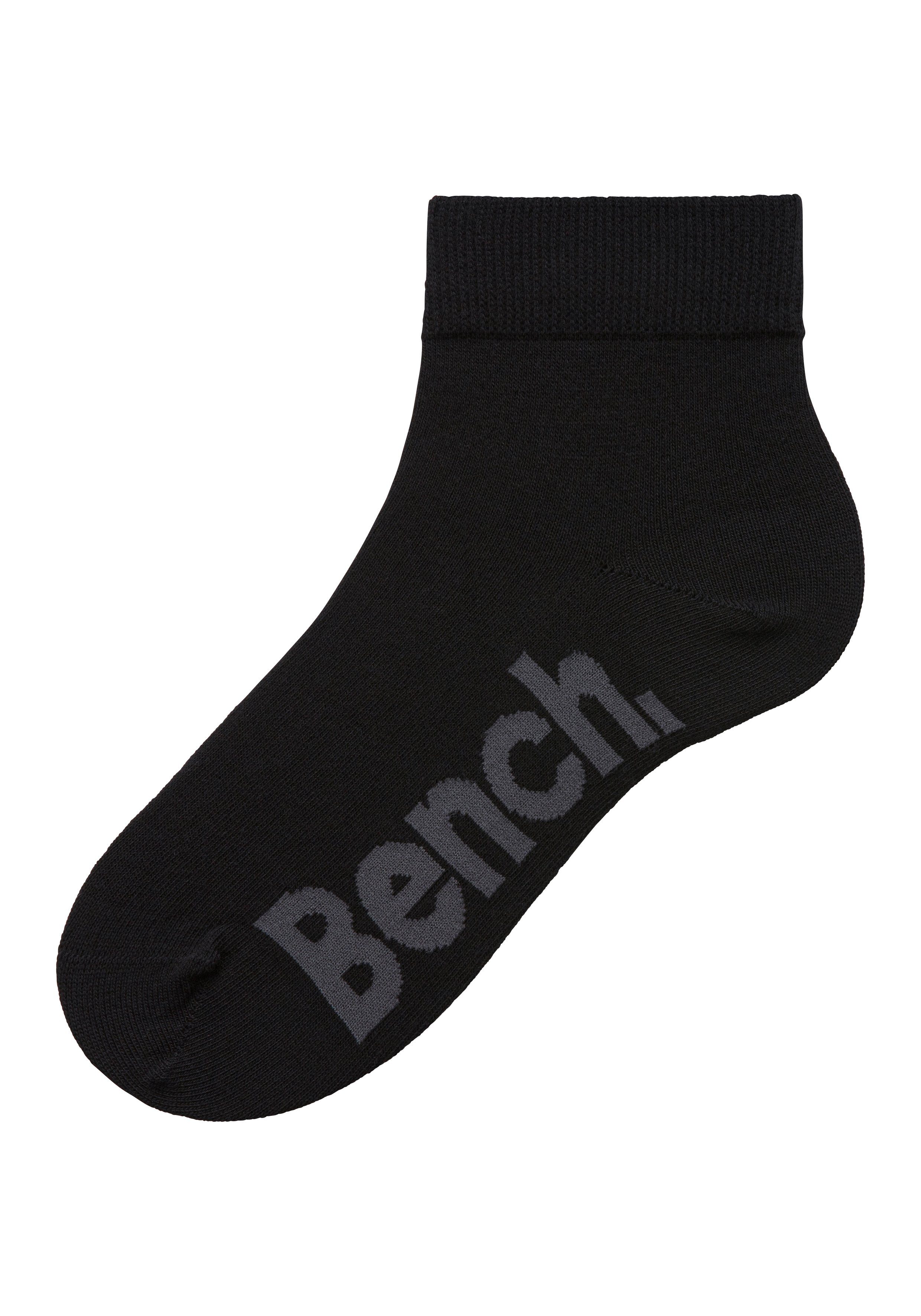 Bench. Korte sokken in aansprekend etui met ritssluiting (etui, 7 paar)