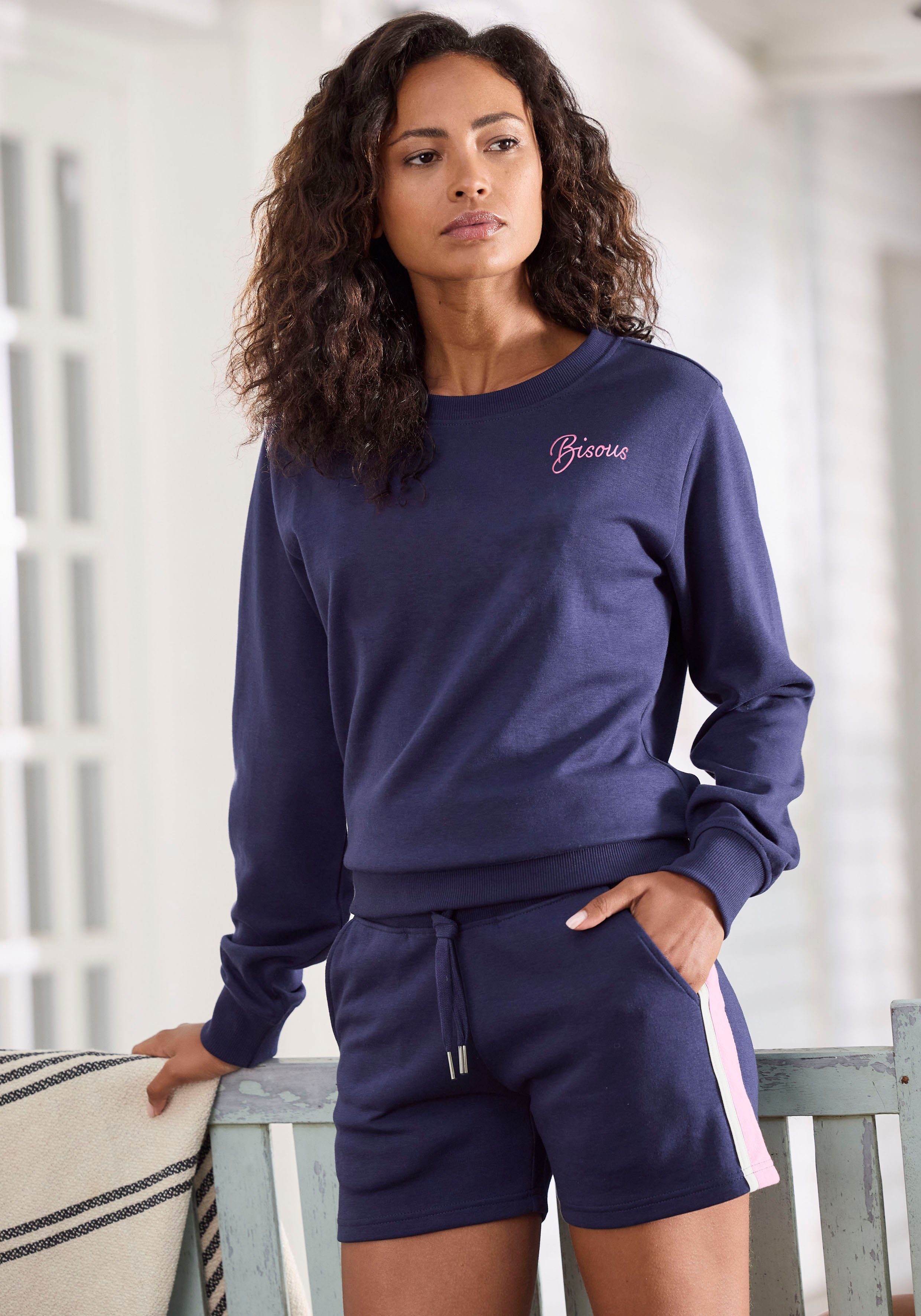 Vivance Sweatshirt Sweatshirt met frontprint, loungeanzug (1-delig)