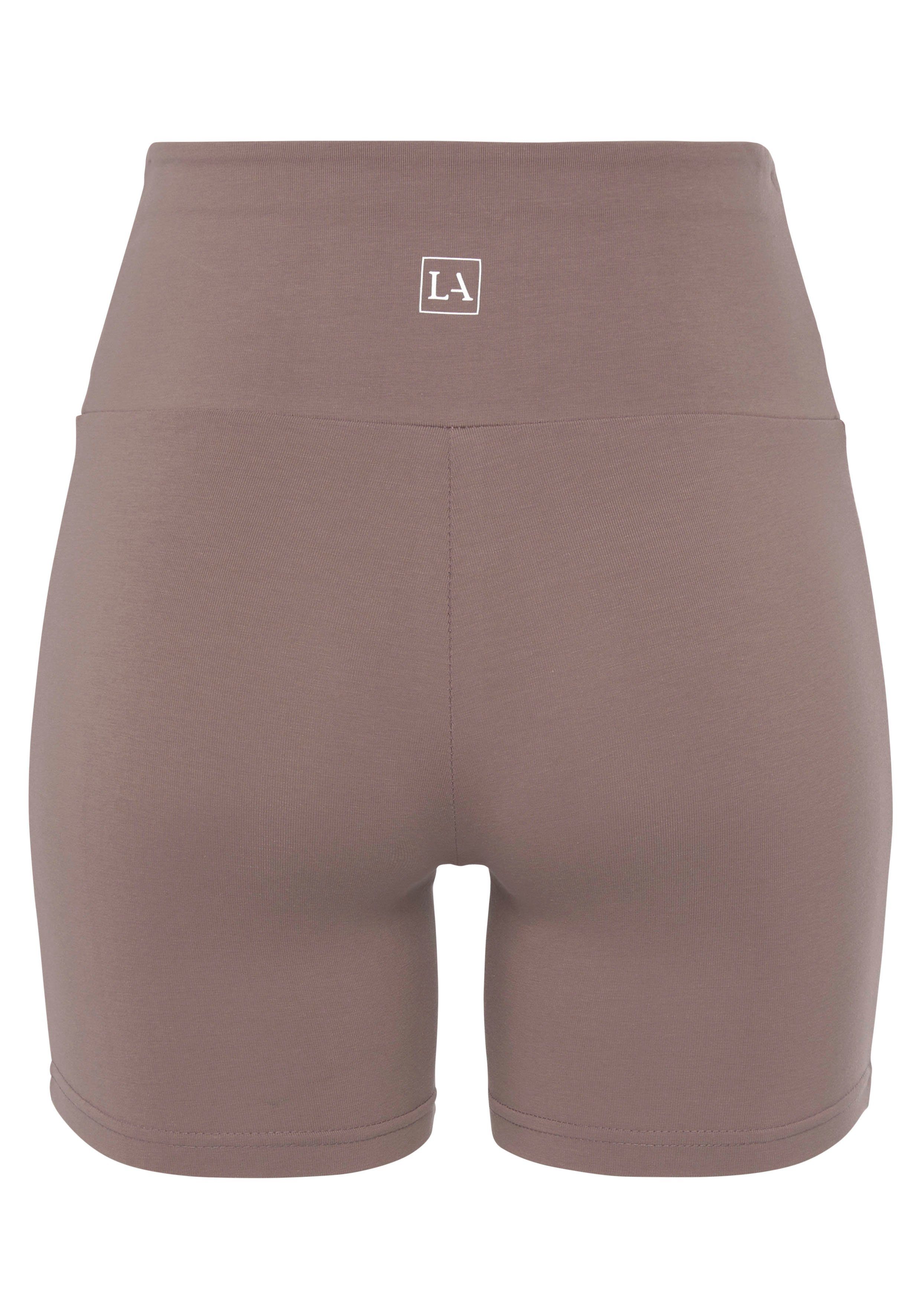 Lascana Short met brede boord en logoprint, loungewear