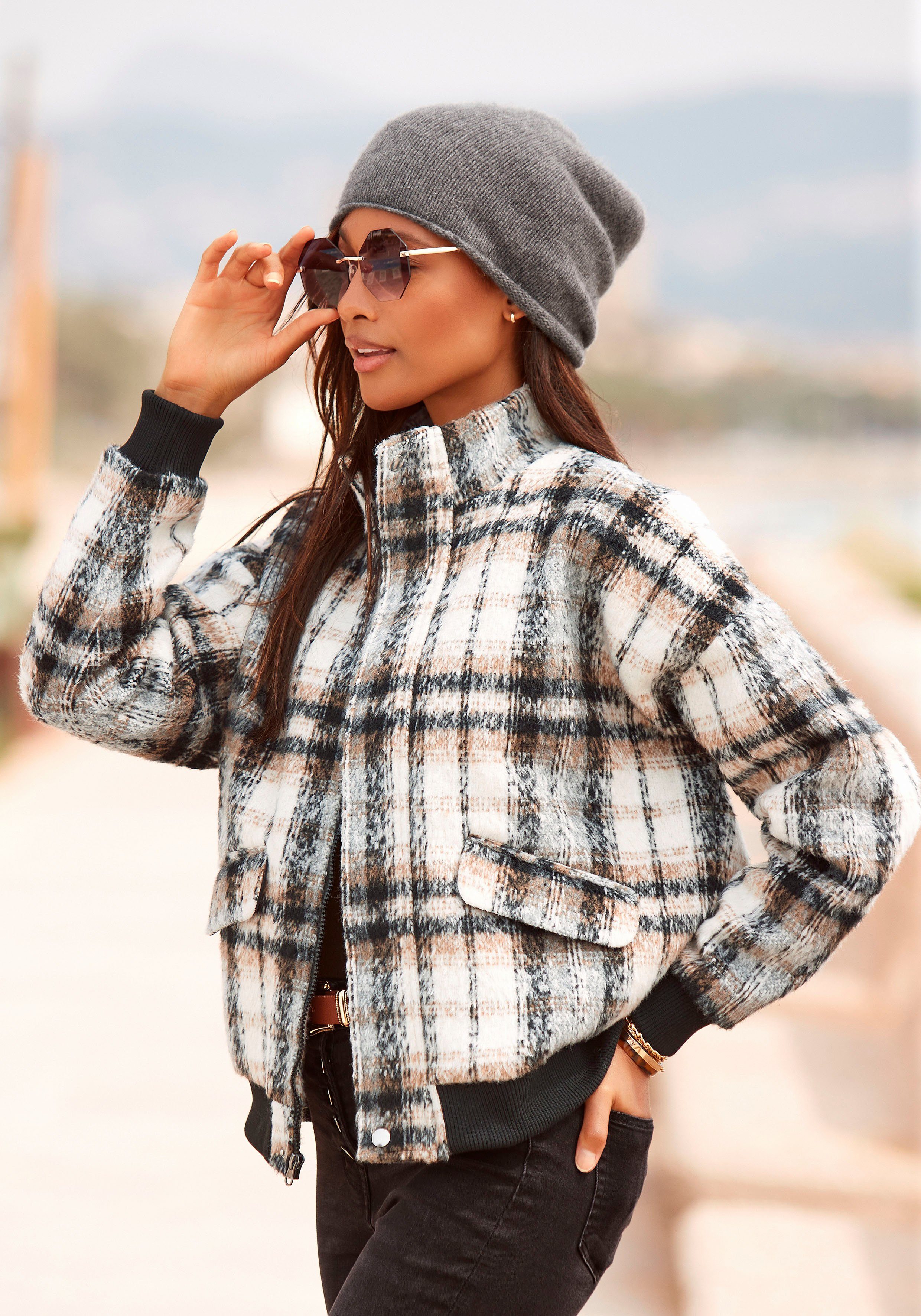Lascana Beanie Gebreide muts Fijn breiwerk met rolrand, wintermuts, herfstmuts, muts