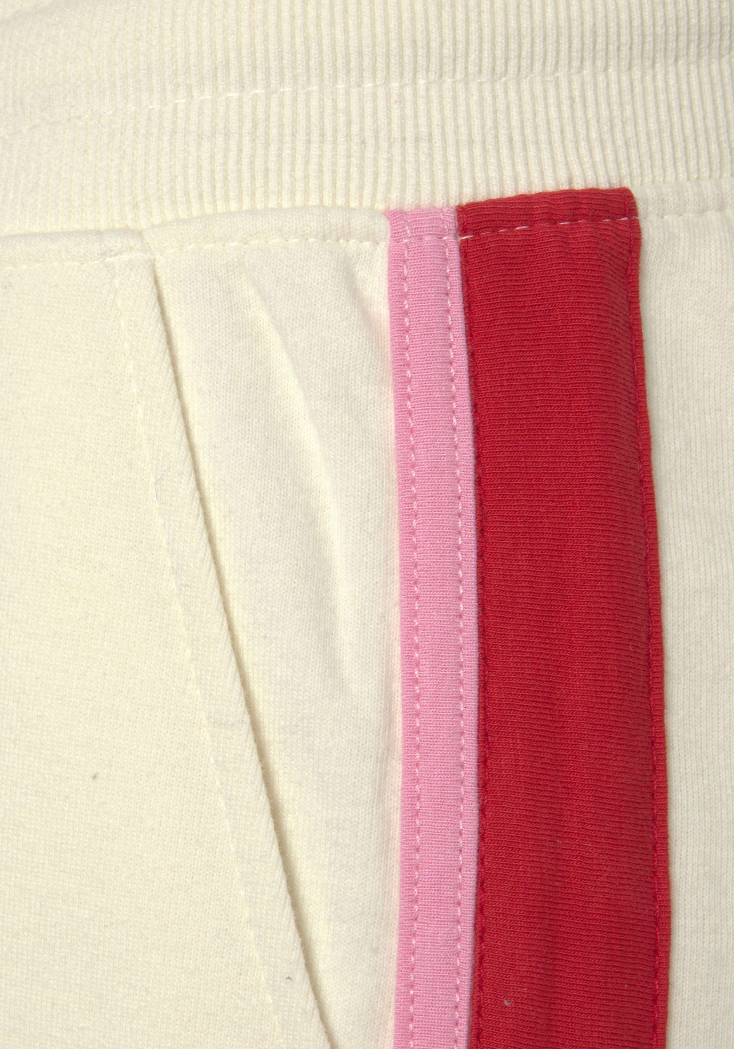 Vivance Sweatshort Korte broek met contrasterende accenten, loungewear (1-delig)