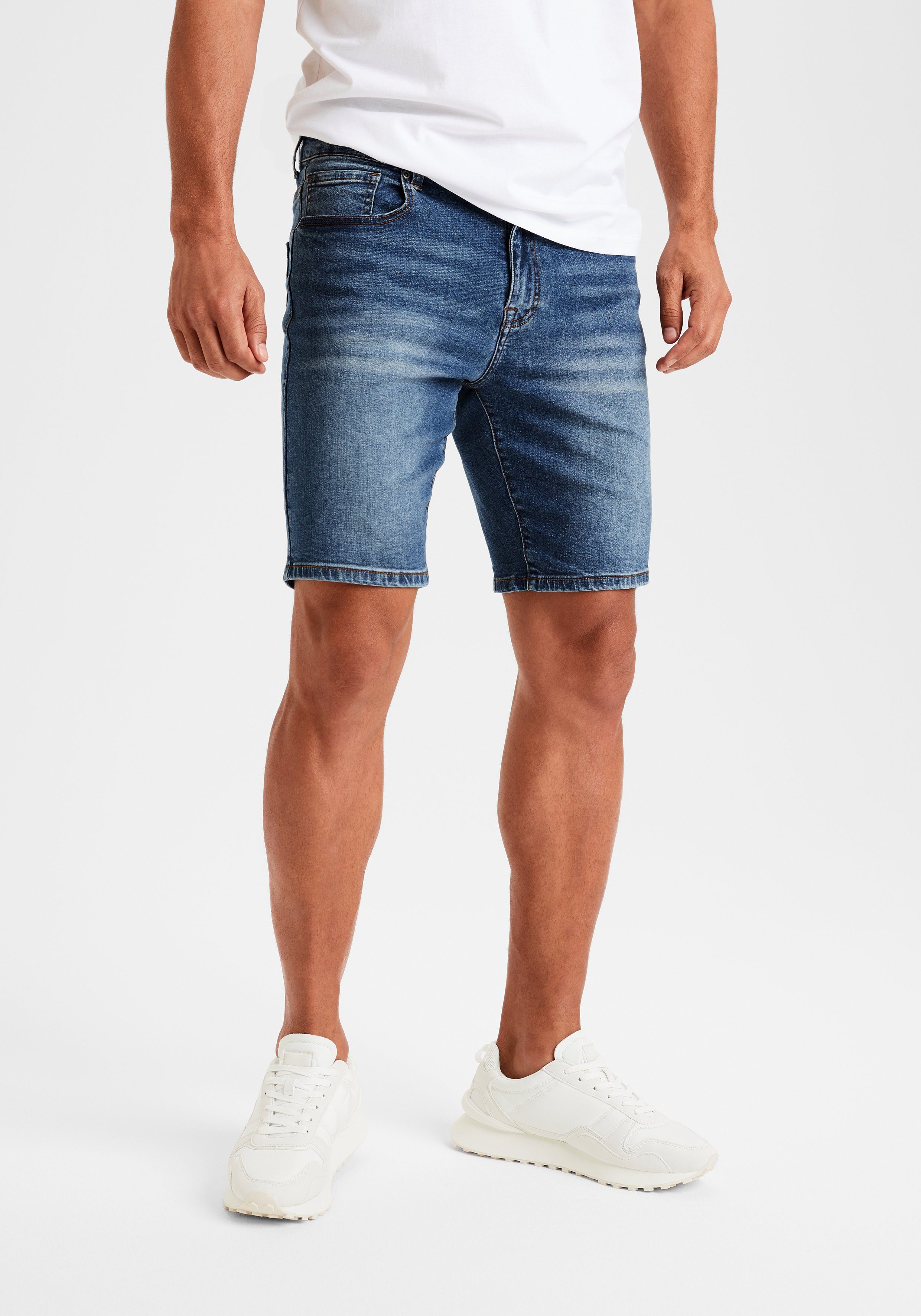 Buffalo Jeansshort 5-pocketshort met normale taillehoogte, korte broek van elastische denimkwaliteit